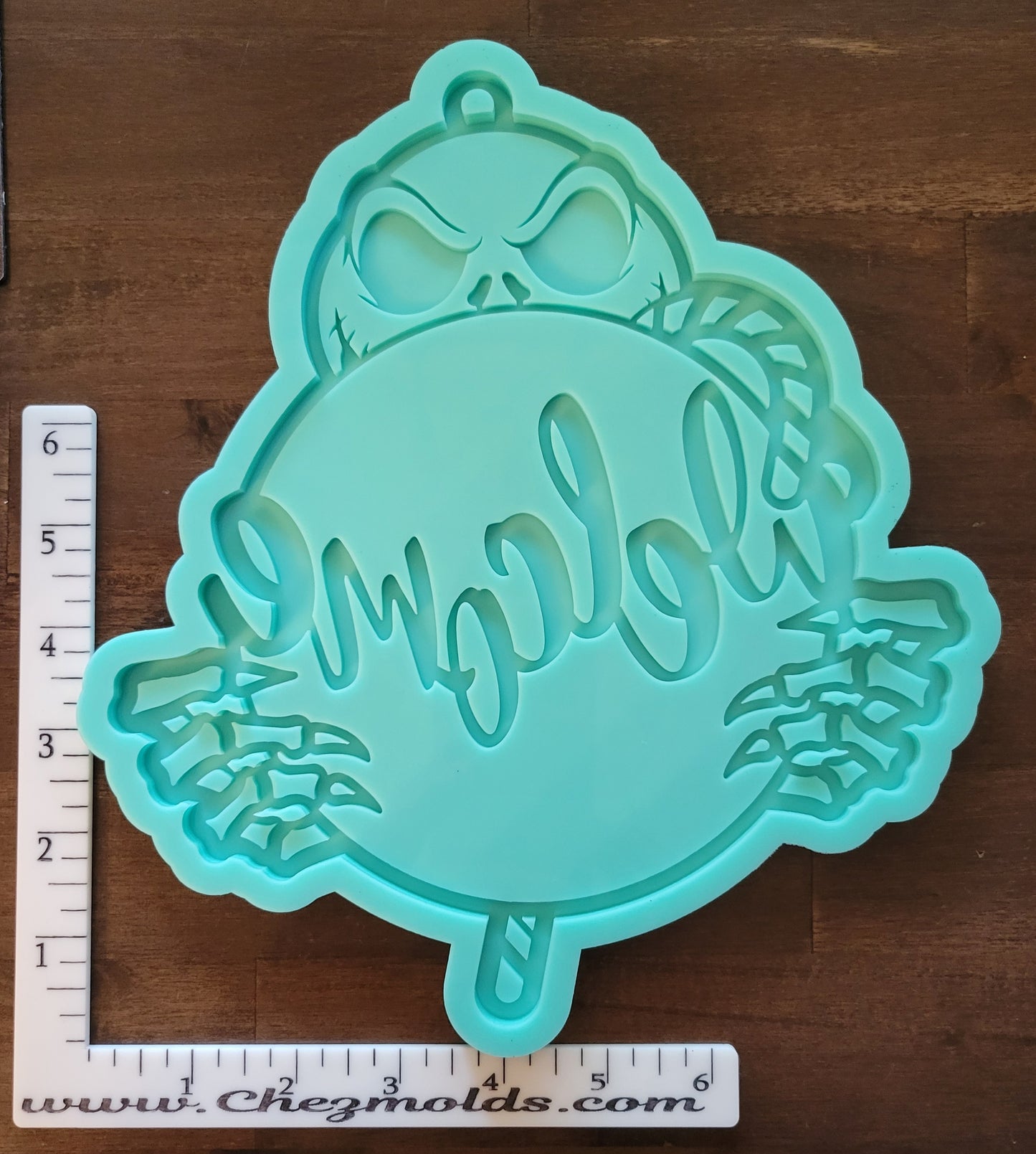 Welcome jack claus wall hanging