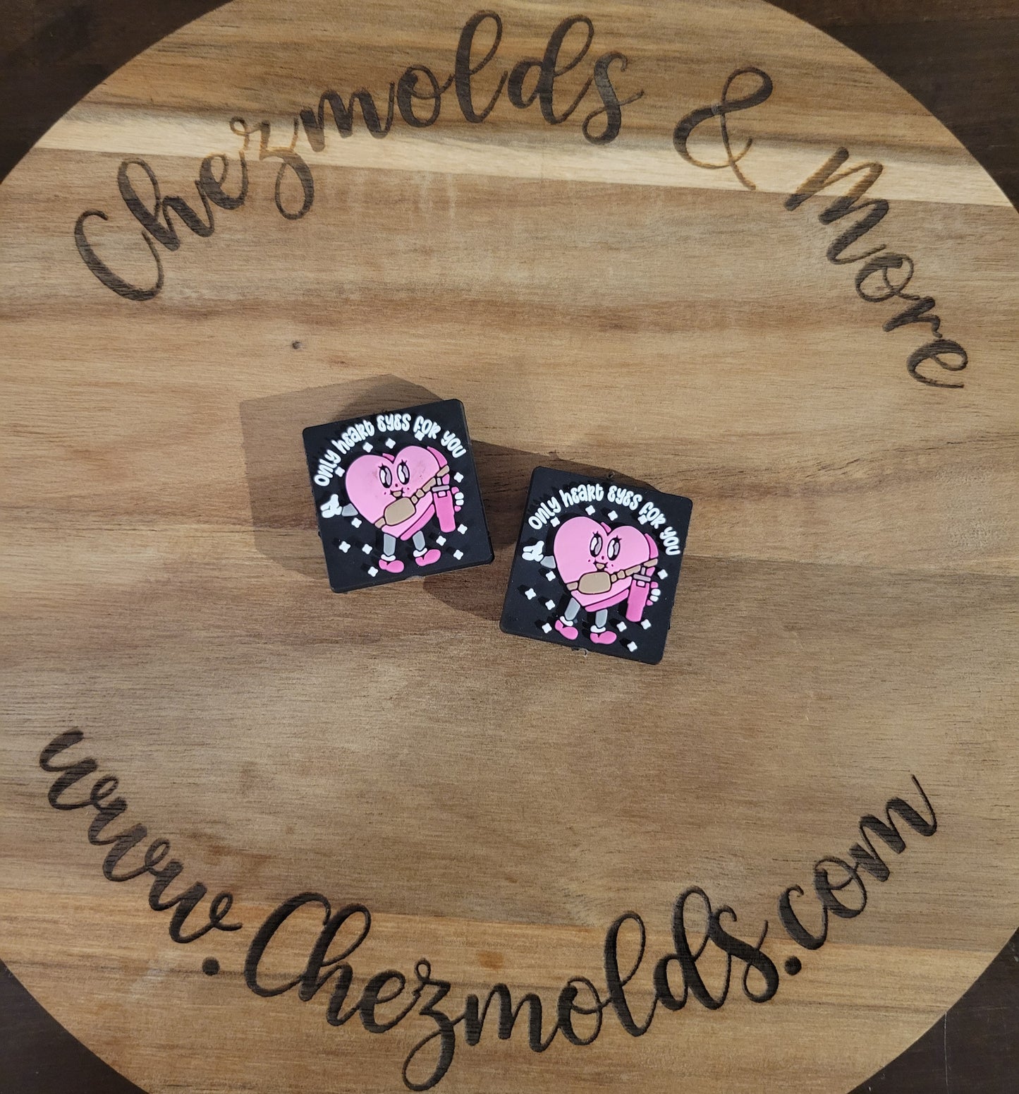 boujee heart- focal Bead