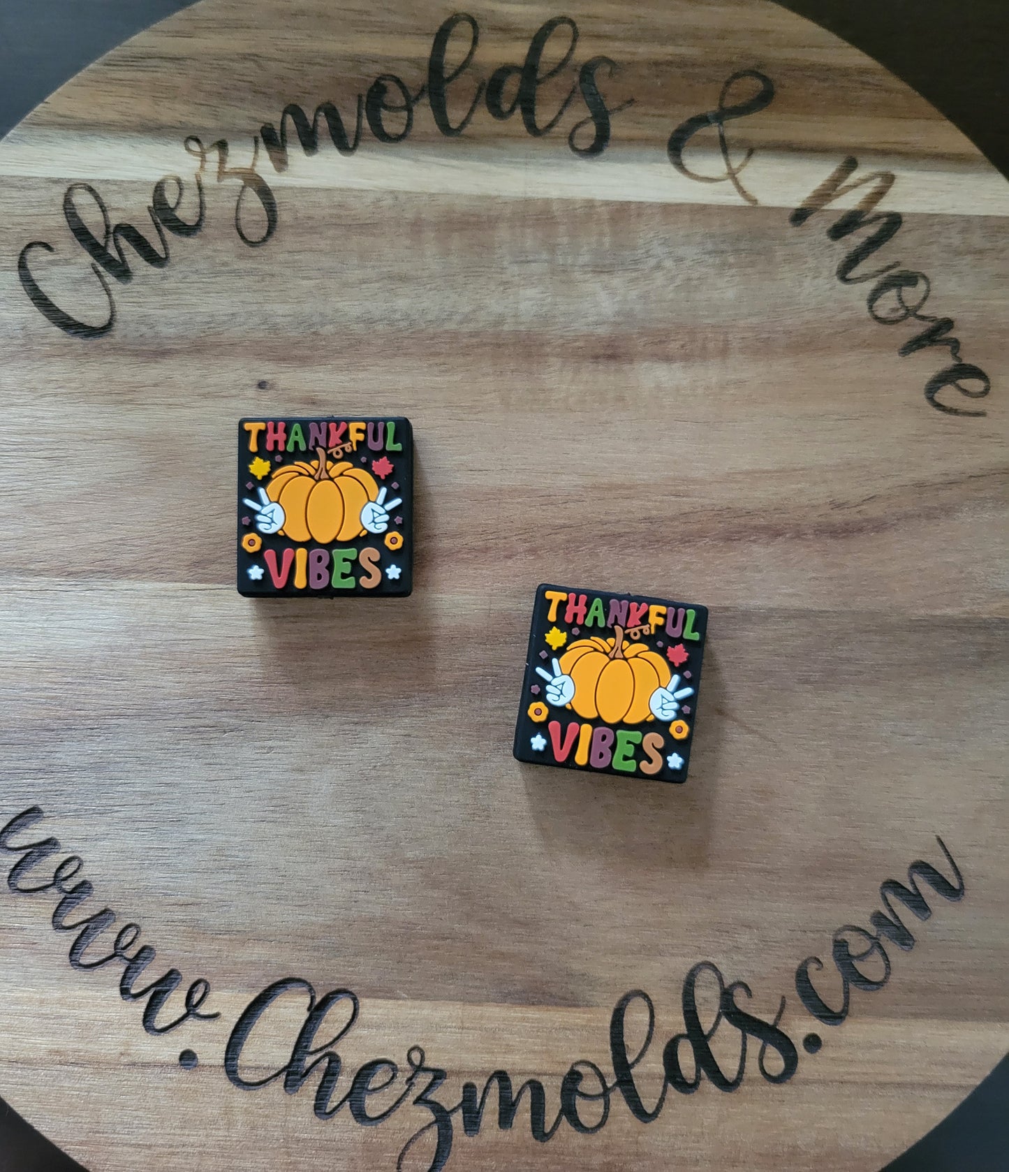 thankful vibes- focal Bead