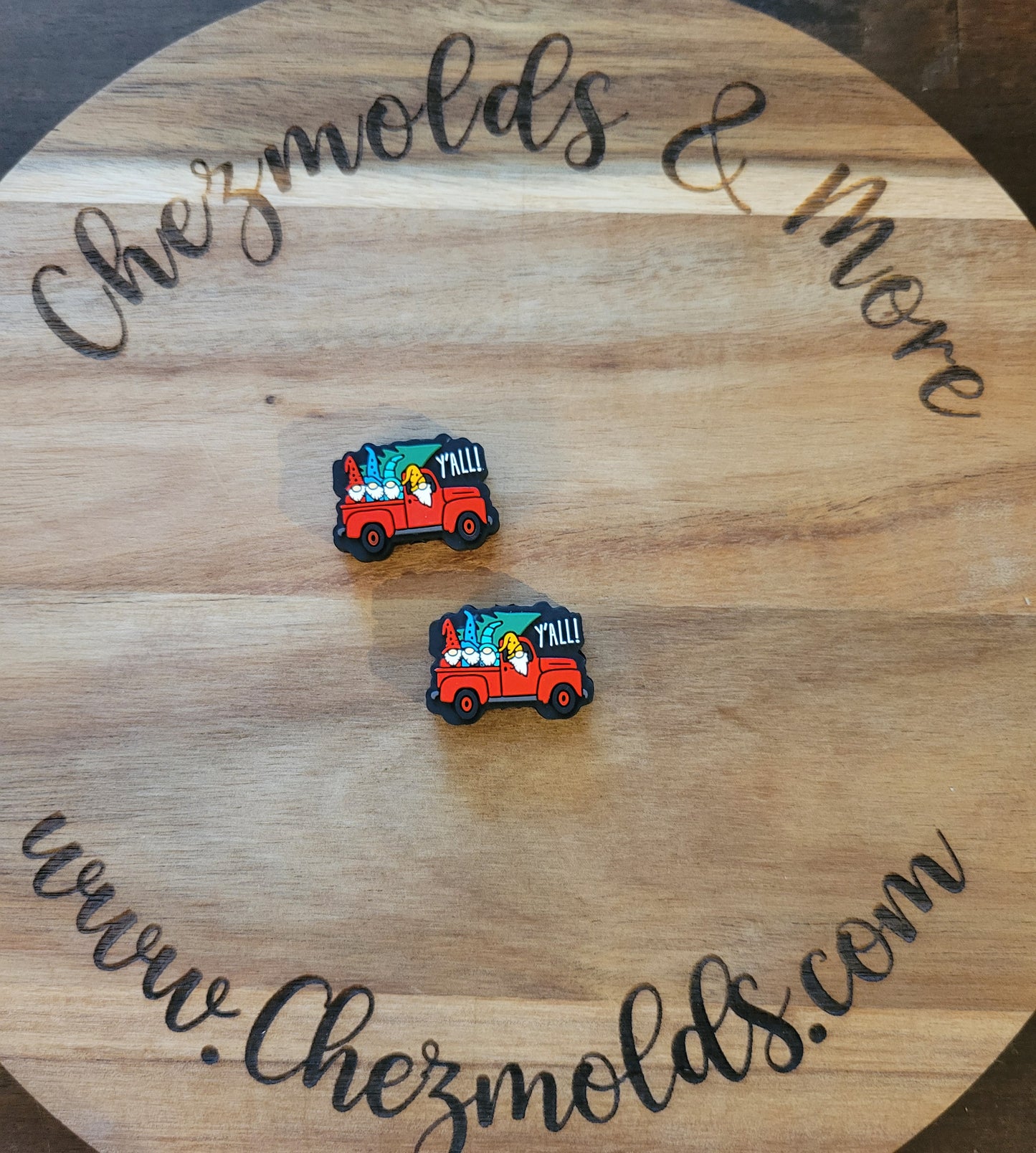 Yall trees n gnomies in truck- Silicone focal Bead