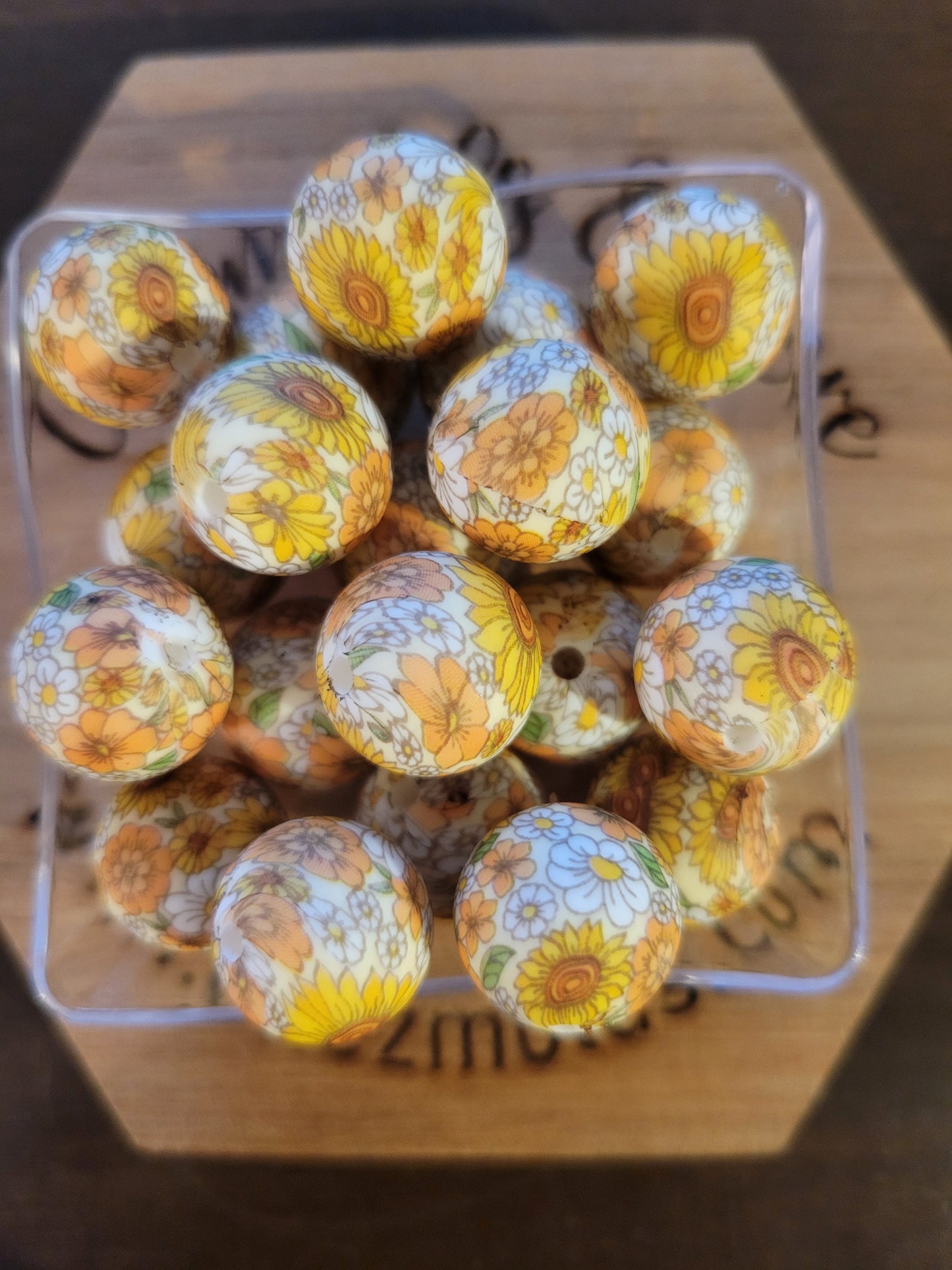 15MM print round -set of 5 -yellow and orange sunflowers