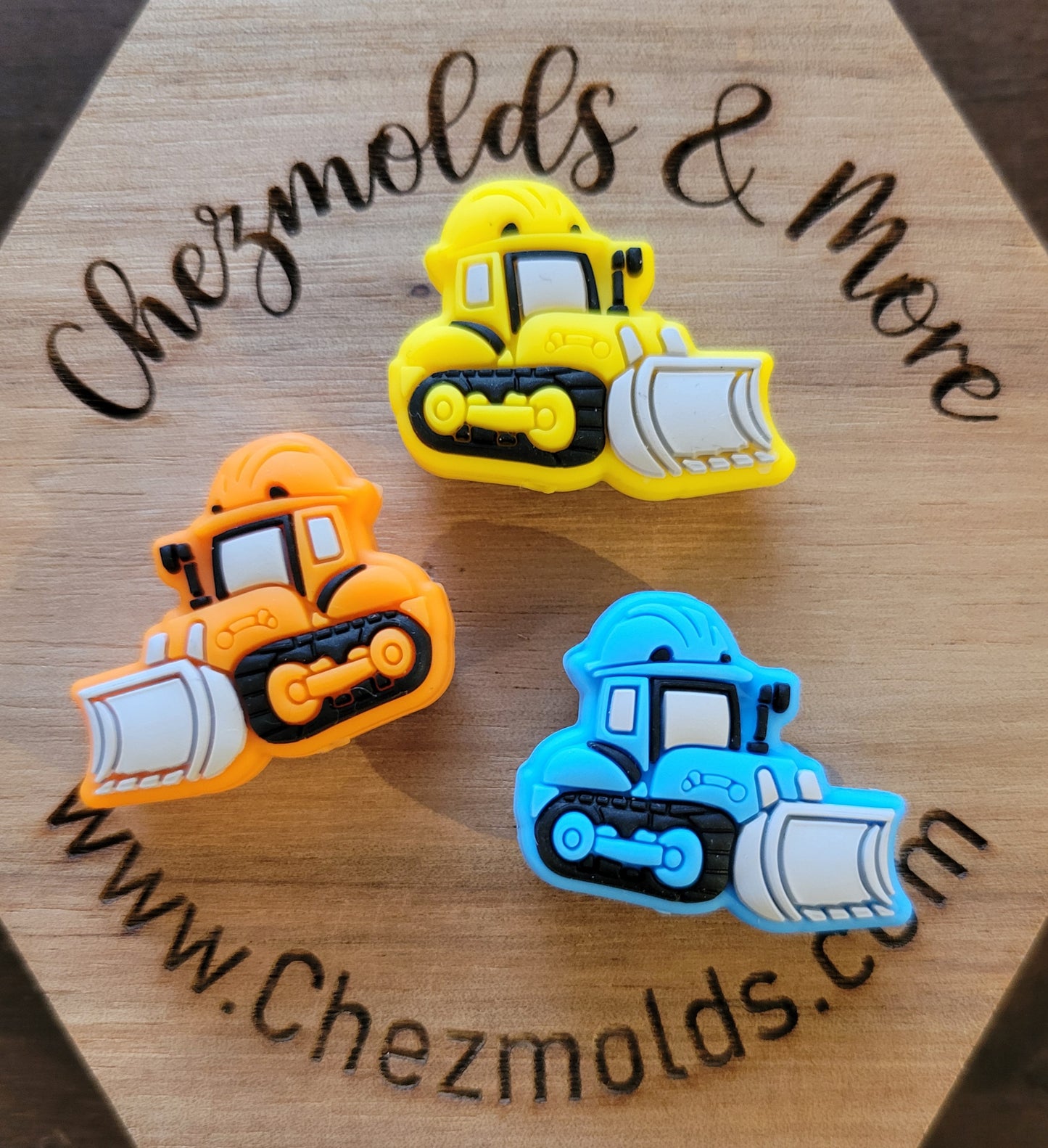 tractor- silicone focal Bead