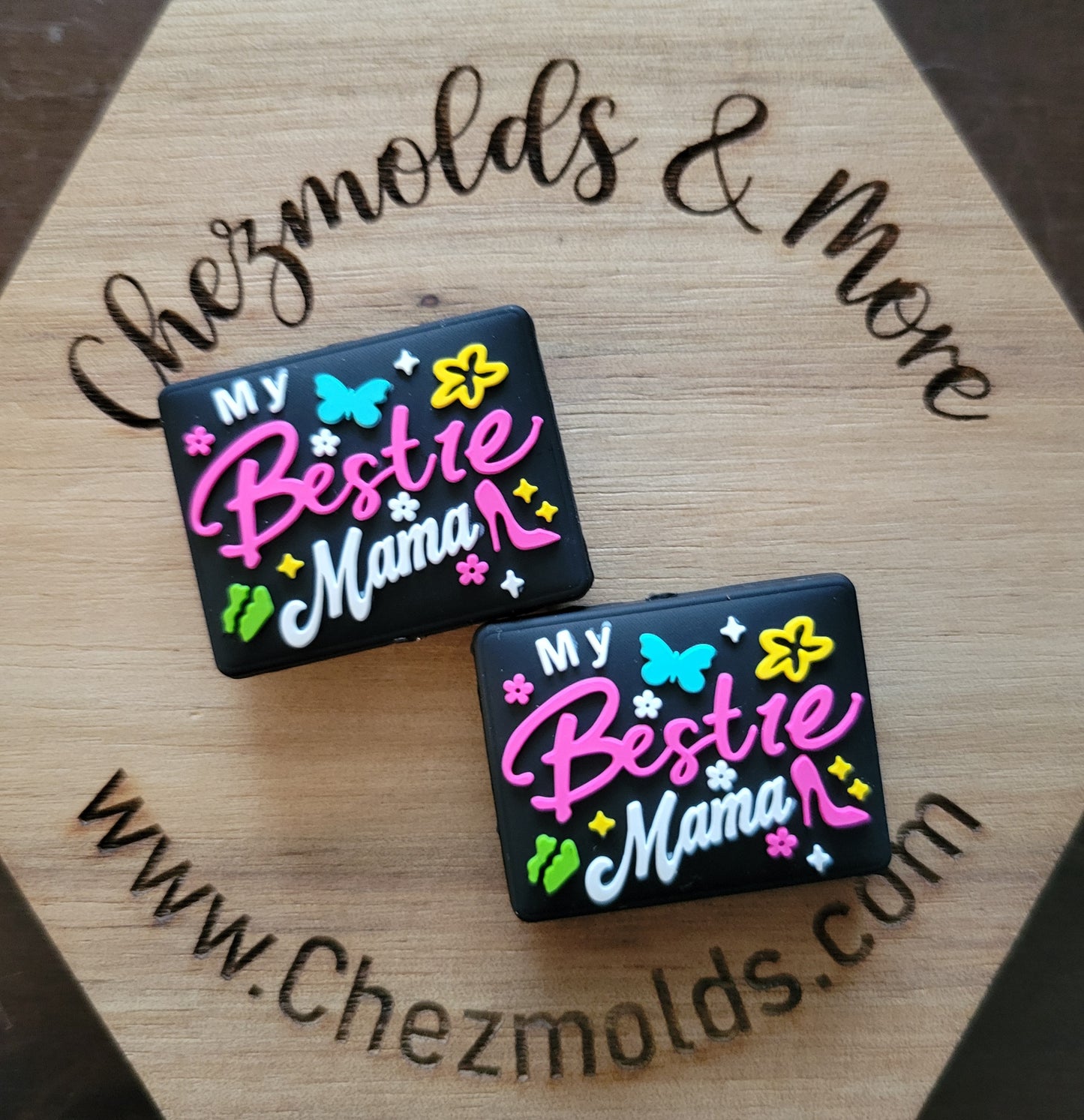 Bestie mama- silicone focal Bead
