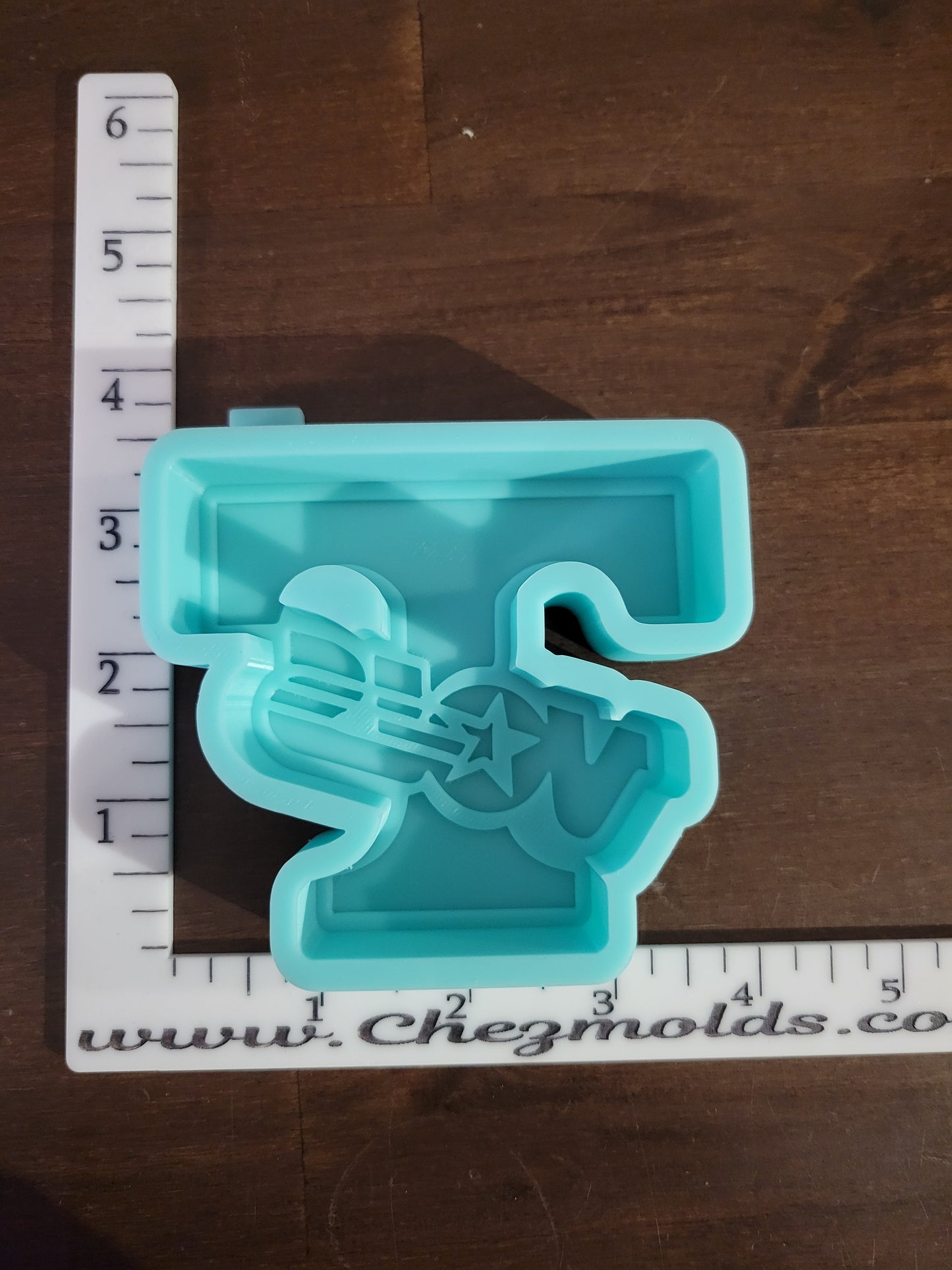 Freshie mold - T vols