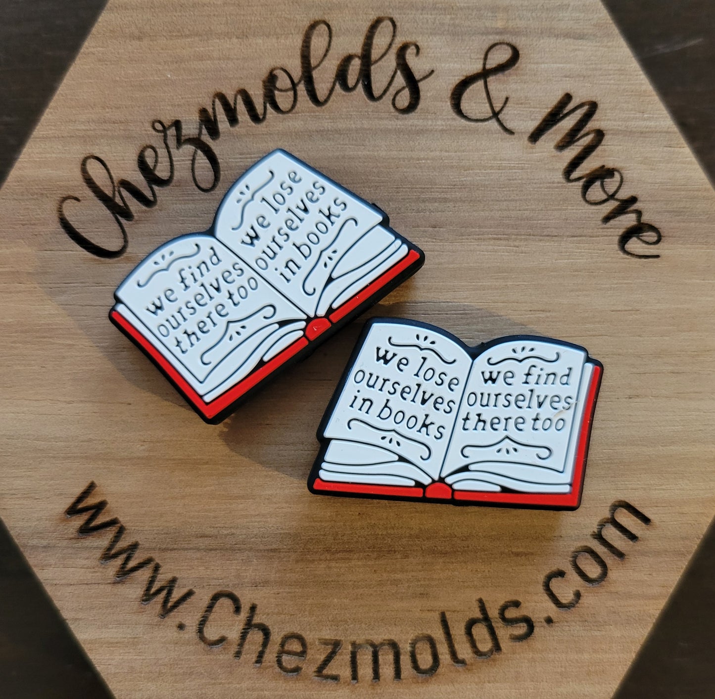 lose ourselves in books- Silicone focal Bead