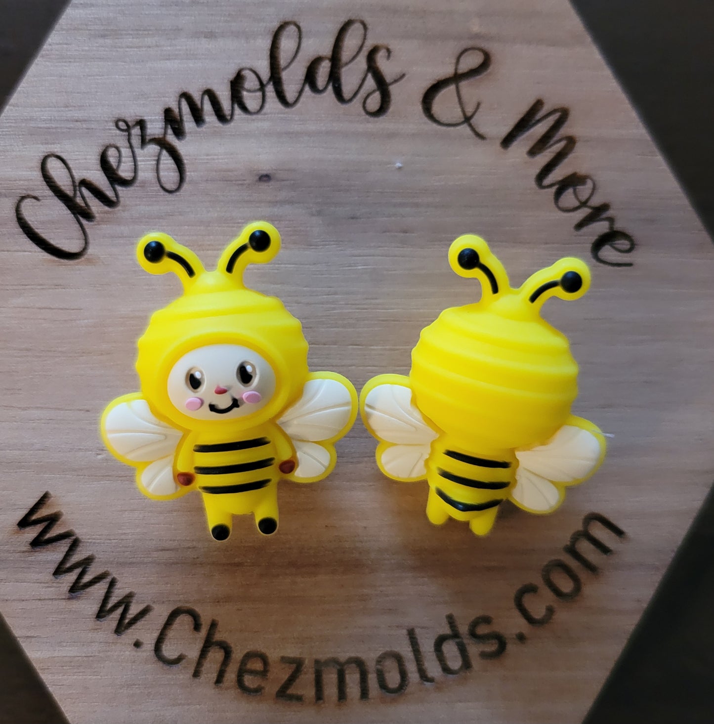 3d honeycomb bee-silicone focal Bead