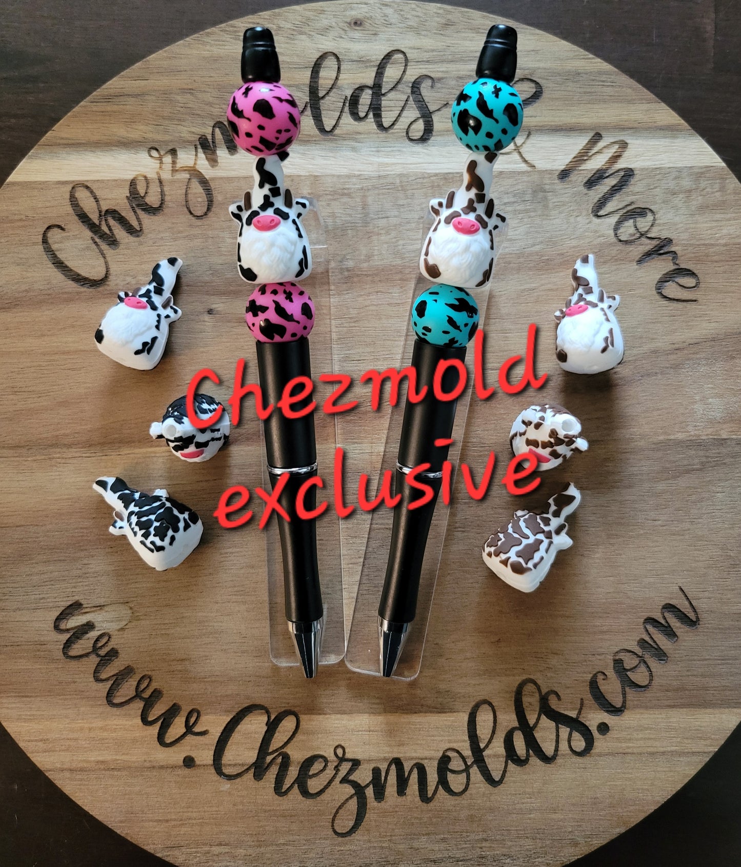 CE original 3D cow gnome- Silicone focal Bead