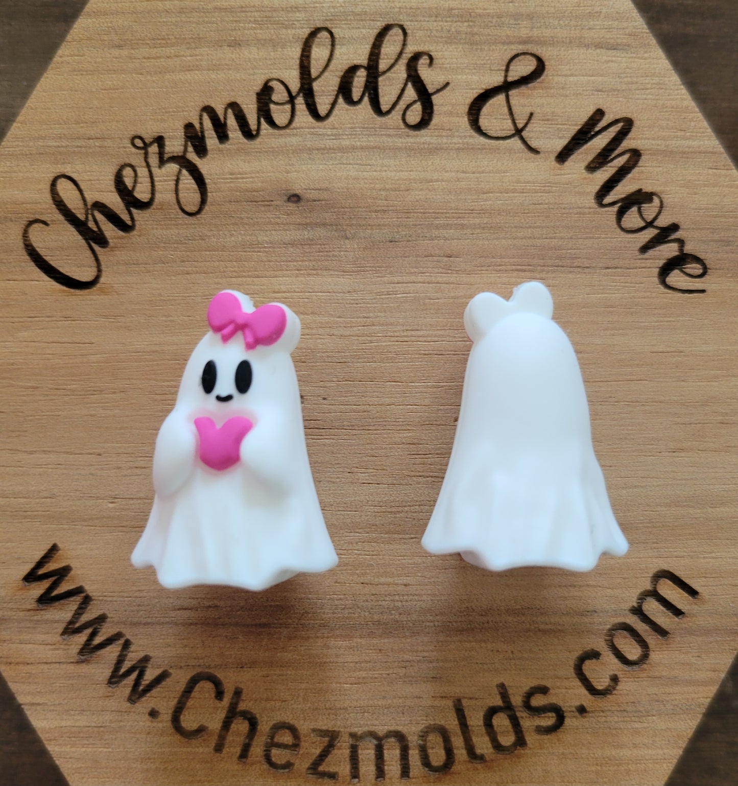 3d ghost with pink bow and pink heart- Silicone focal Bead