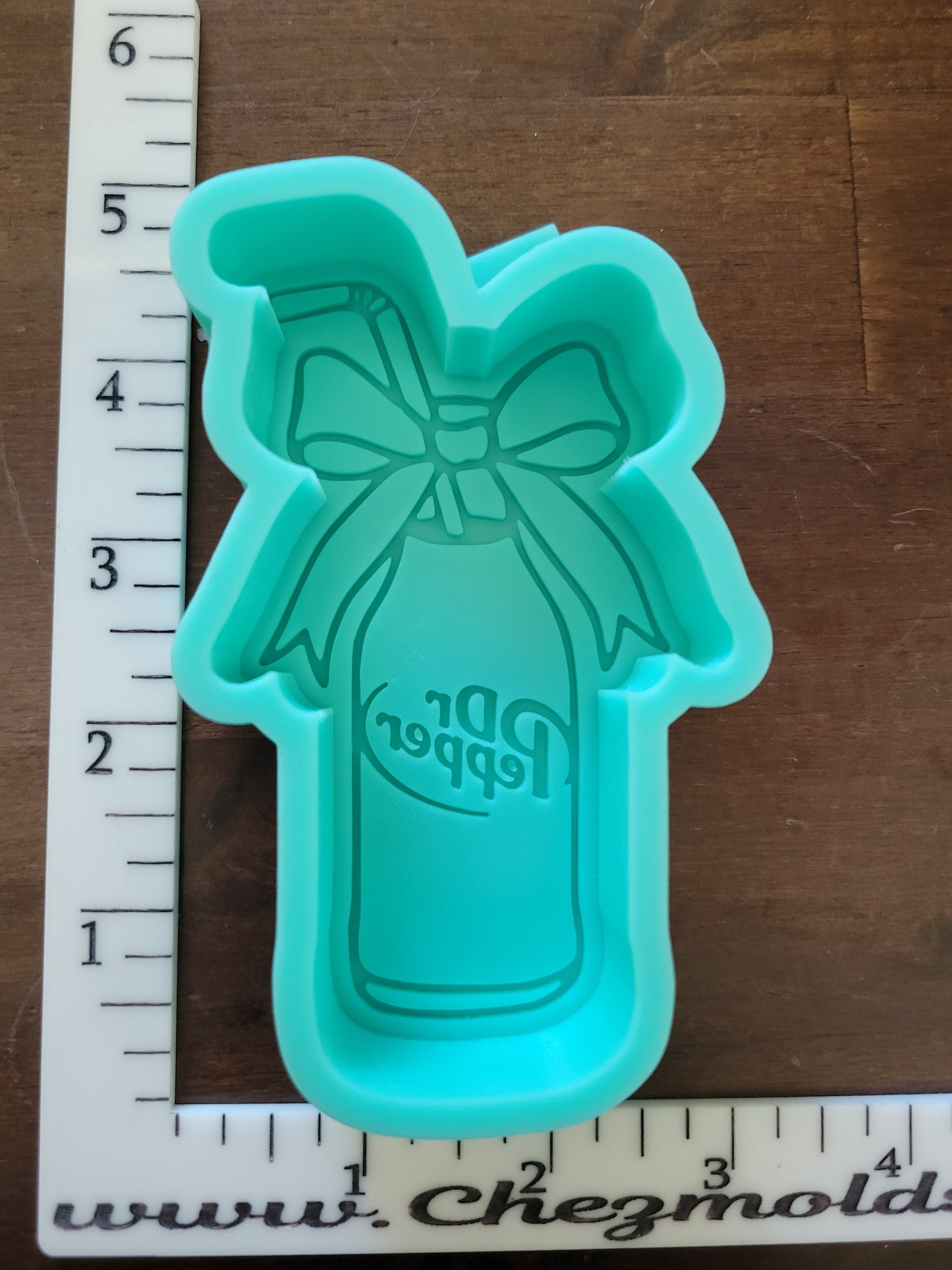 Freshie mold - dr. pep with bow