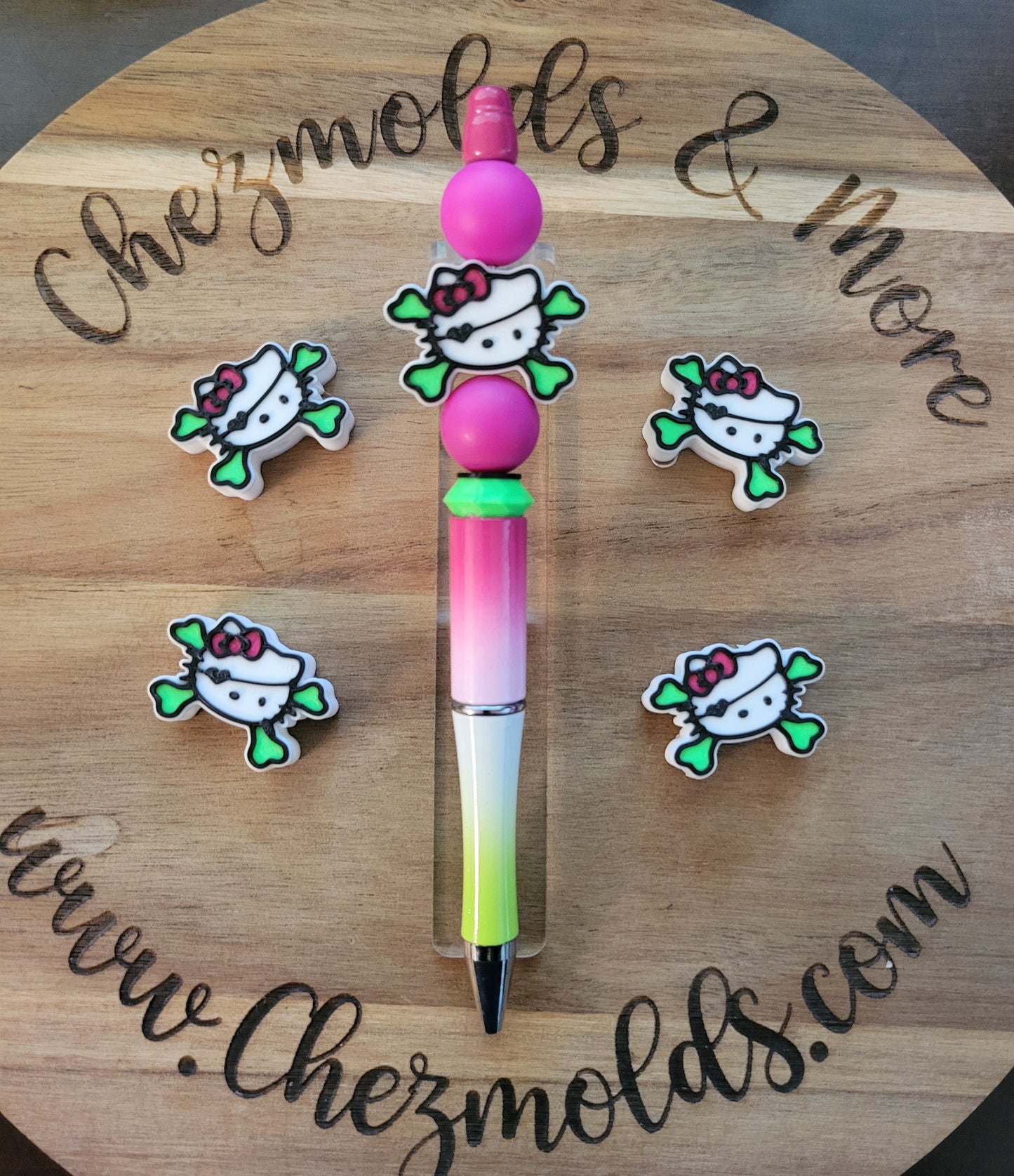 CE 3d printed focal Bead-HK cross bones