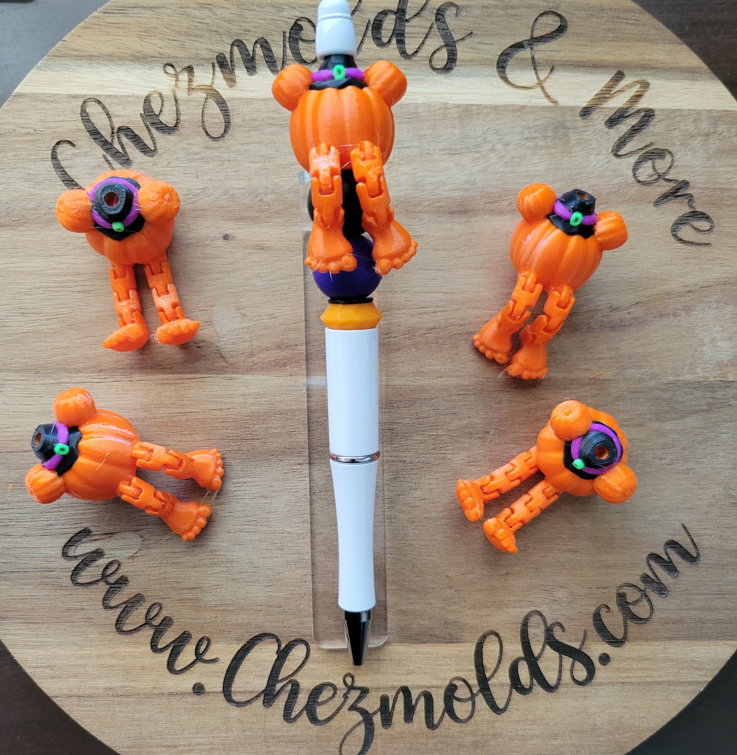 CE 3d printed focal Bead-Pumpkin with witch hat kicker ( flexy feet )