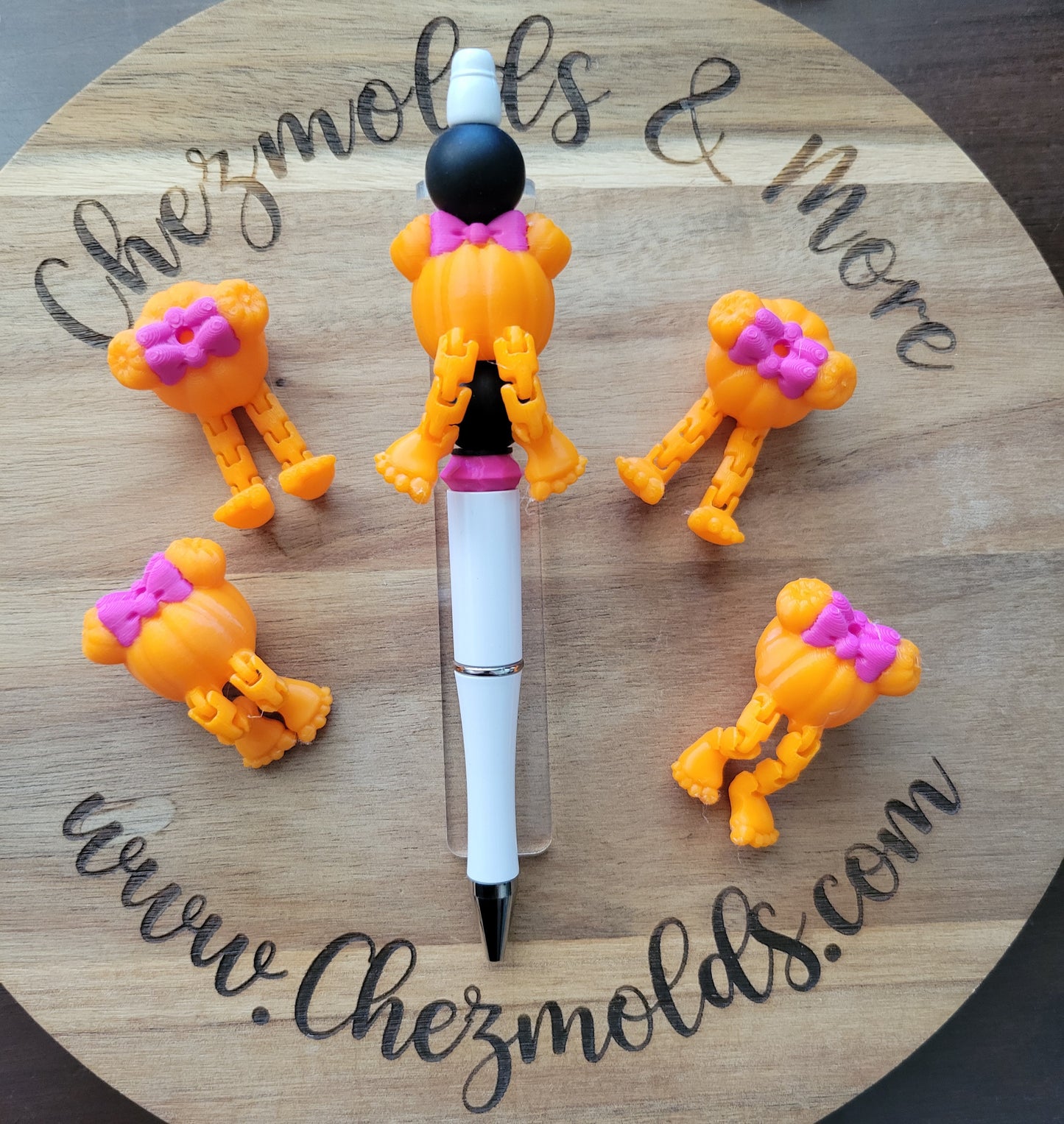 CE 3d printed focal Bead-Pumpkin with bow kicker ( flexy feet )