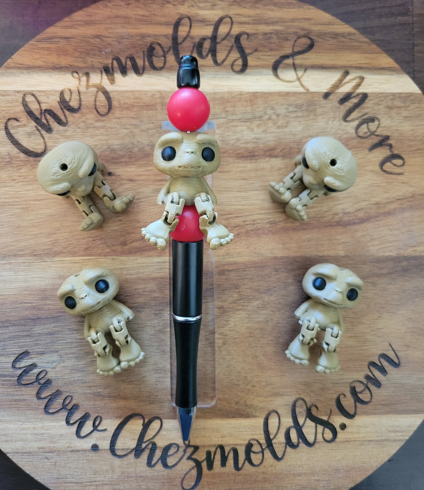 CE 3d printed focal Bead- baby ET kicker ( flexy feet )