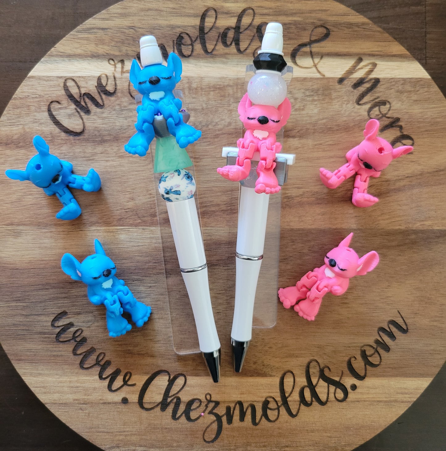 CE 3d printed focal Bead- baby stitches kicker ( flexy feet )