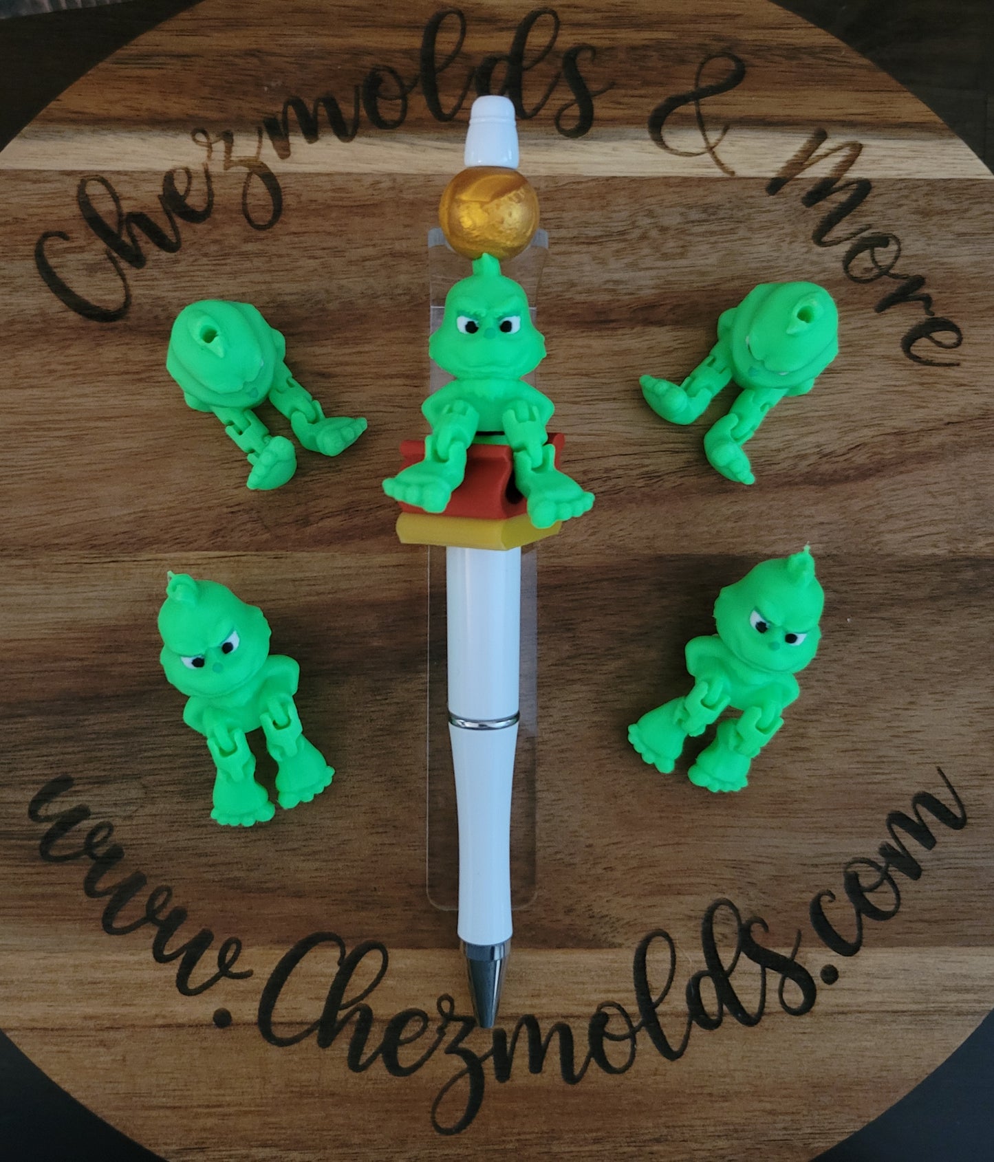 CE 3d printed focal Bead- Green guy kicker ( flexy feet )SOLD OUT- RESTOCK NEXT YEAR