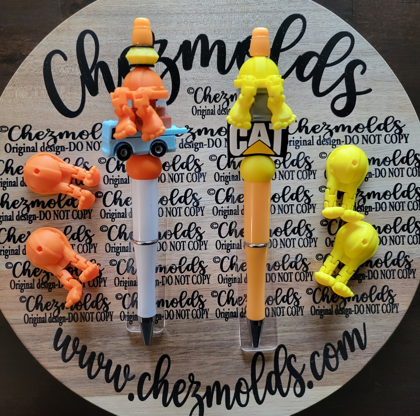 CE 3d printed focal Bead- Hard hat kicker ( flexy feet )