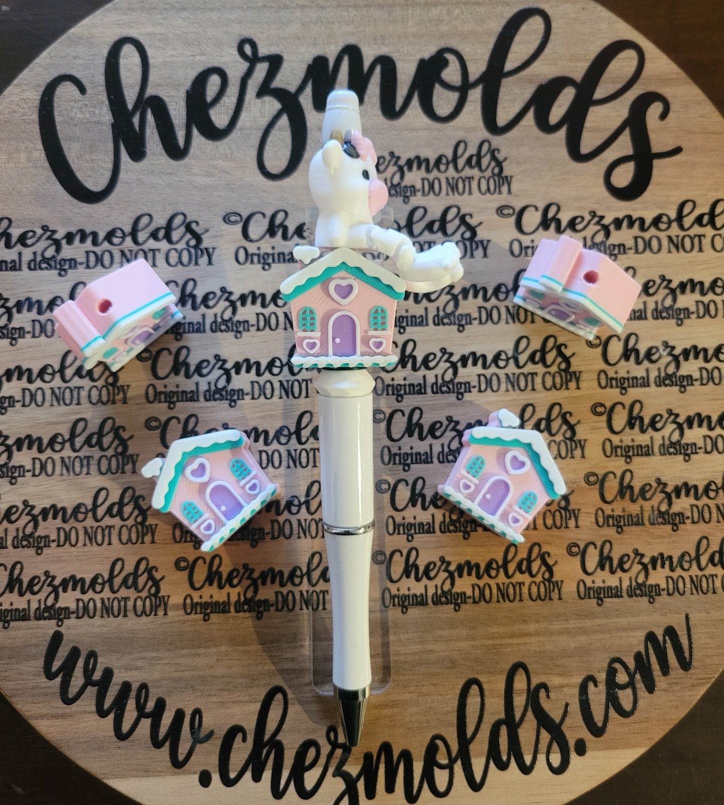 CE 3d printed focal Bead -love shack