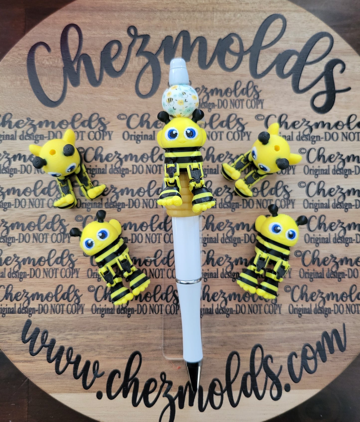 CE 3d printed focal bead- Bumble bee kicker ( flexy feet )