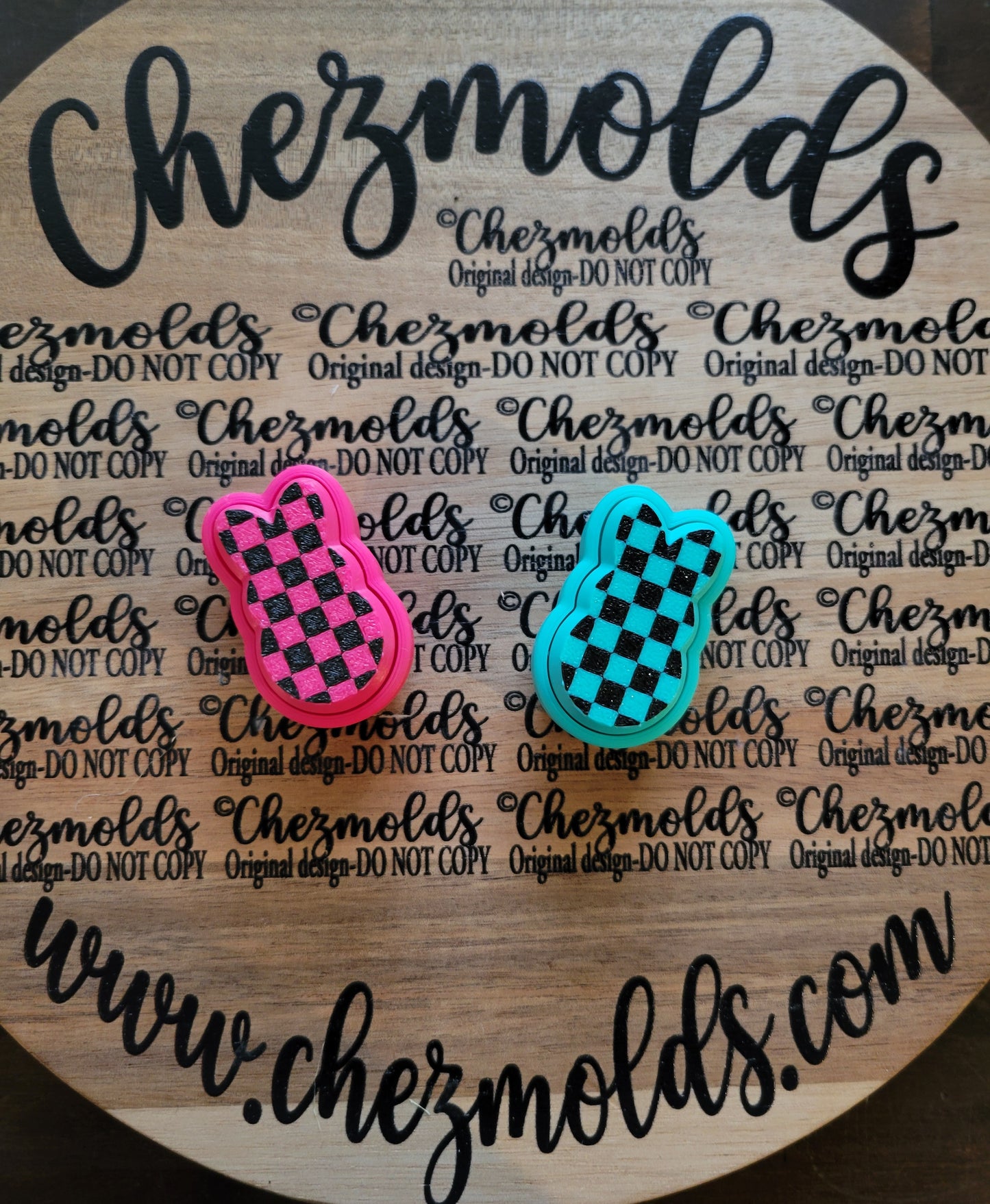 CE 3d printed fidget clicker- with keychain hole - checkered peeps