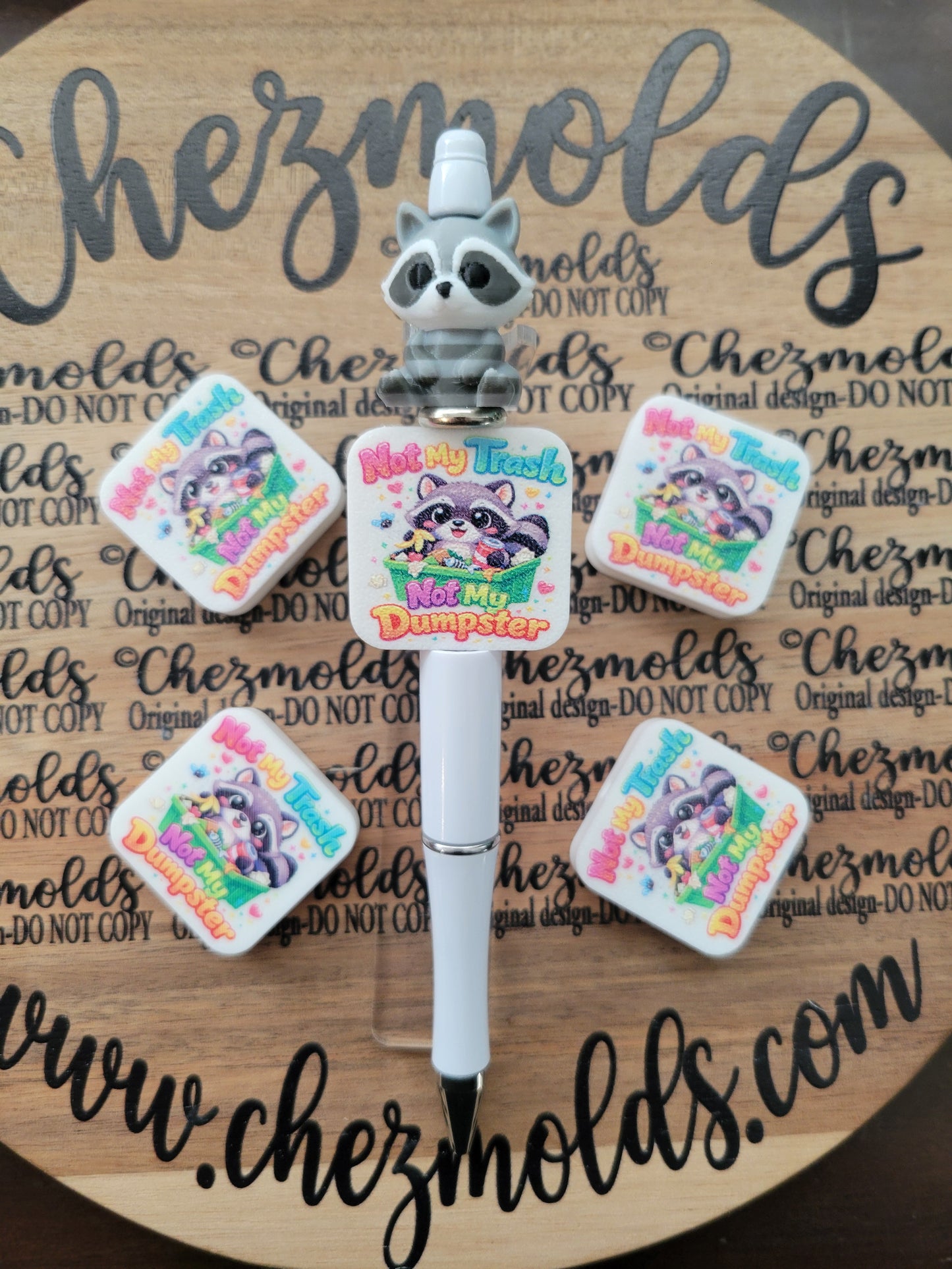 CE 3d printed focal Bead-dumpster raccoon - CG exclusive design