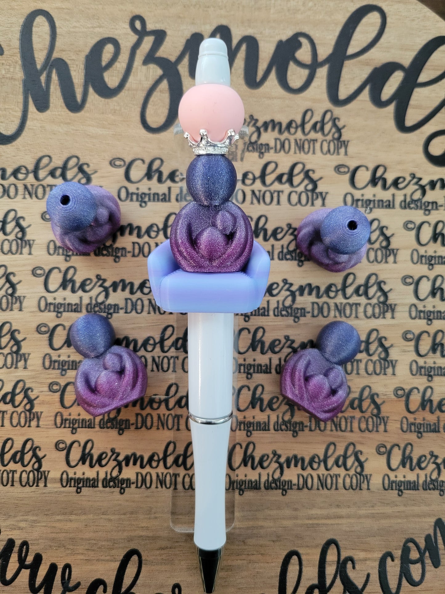 CE 3d printed focal Bead-3D Mom holding baby sparkle NONK