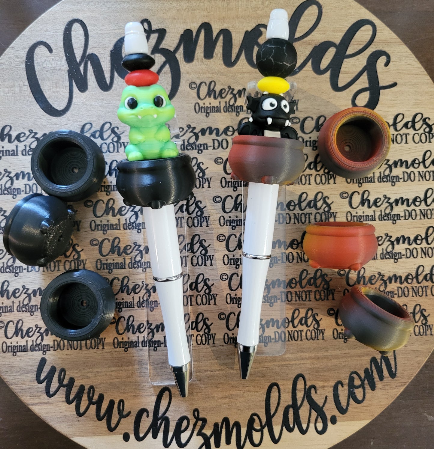 CE 3d printed focal Bead- hollow cauldron