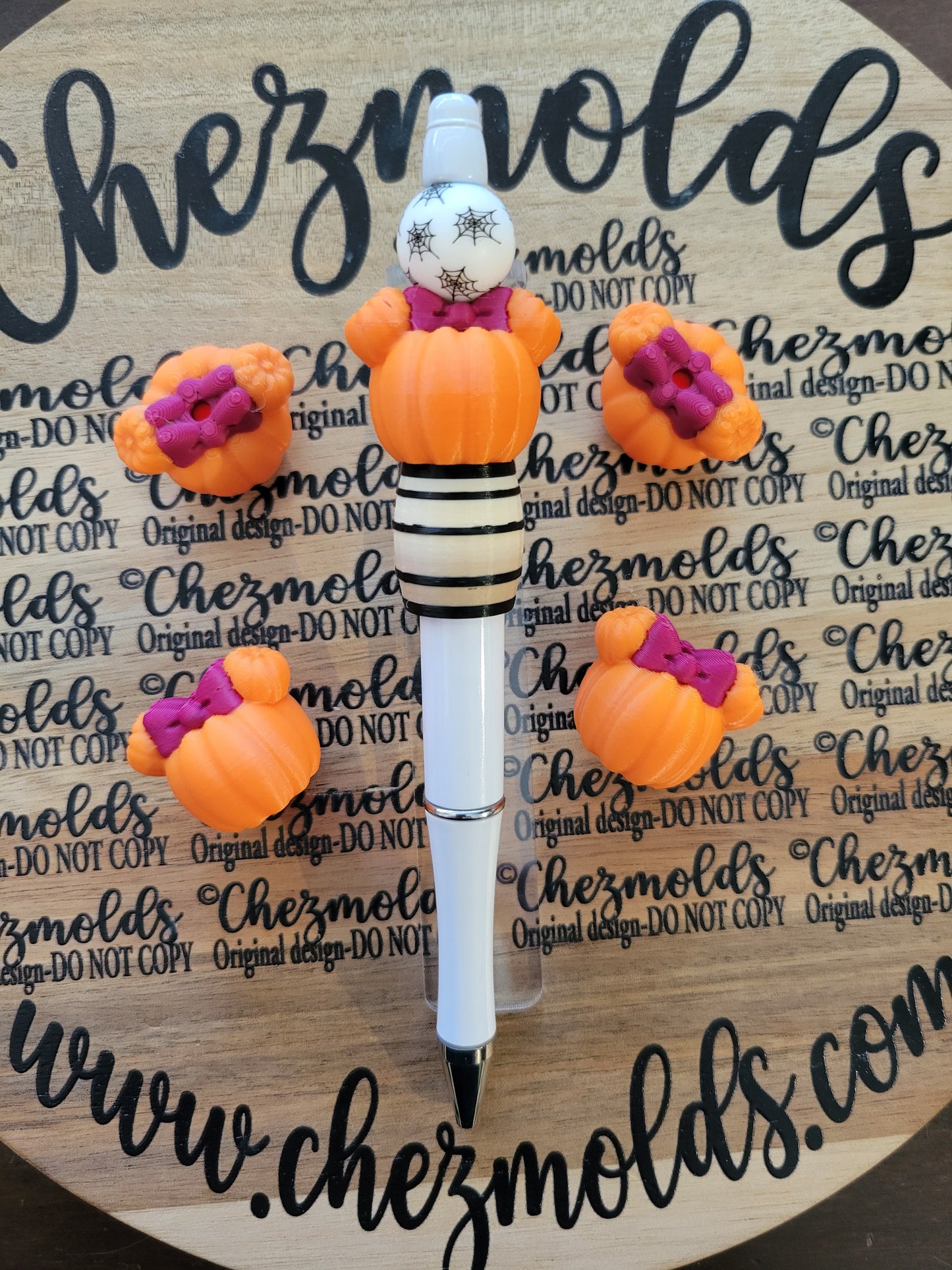 CE 3d printed focal Bead- 3D Pumpkin with bow NONK