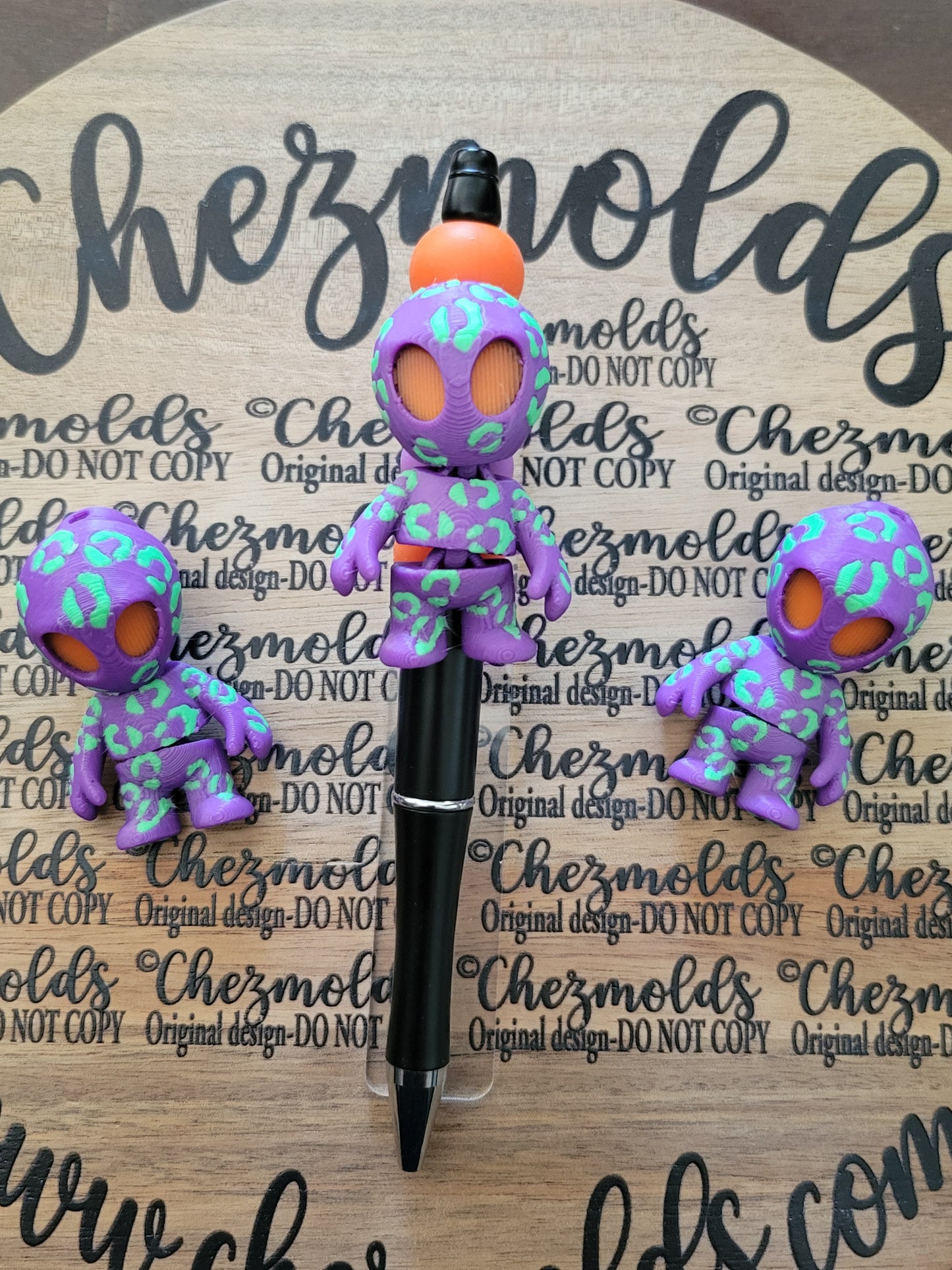 CE 3d printed focal Bead DANGLERZ-Alien halloween cheetah