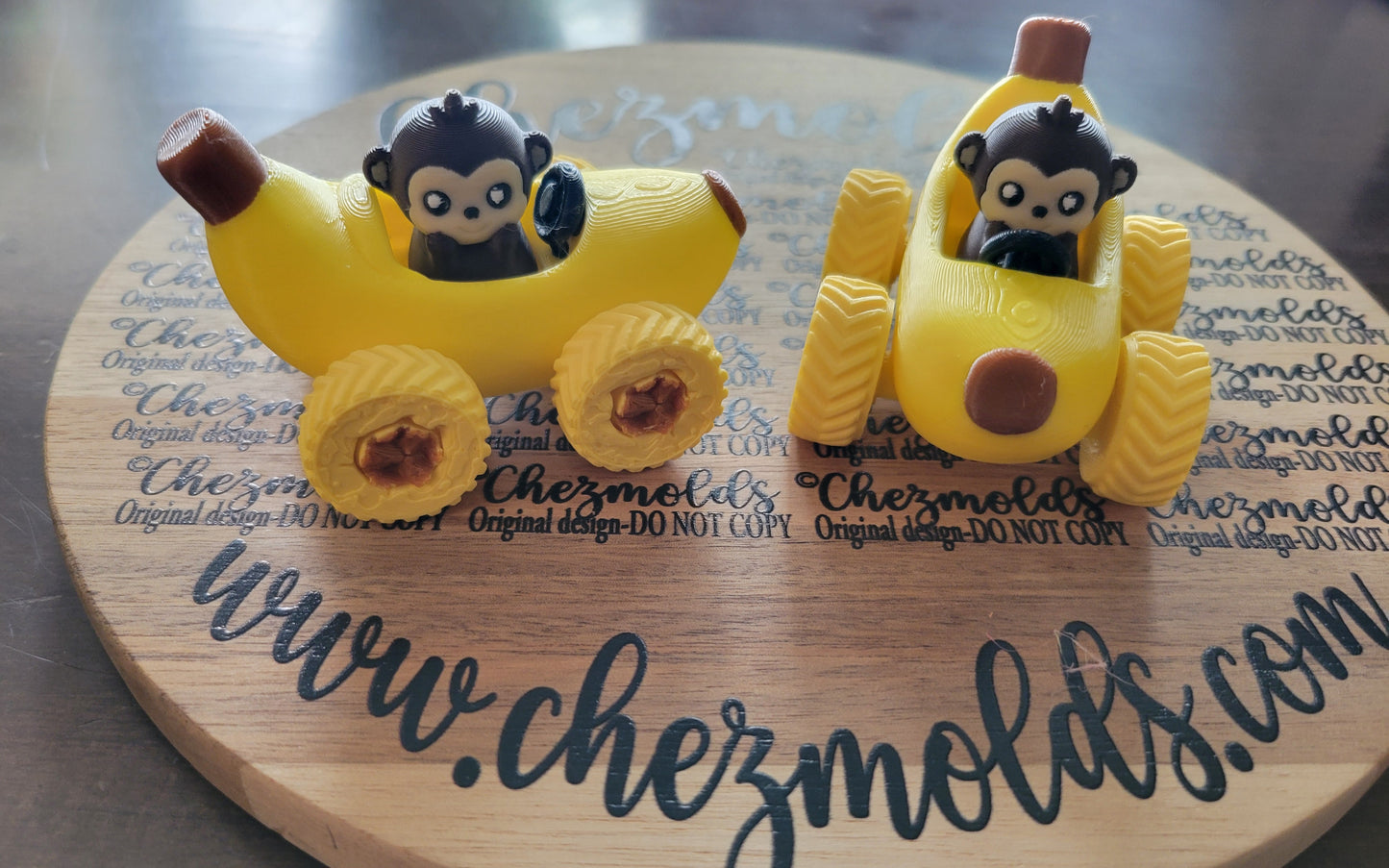 3d printed desk buddy fidget clicker- choose your ride then add your animal ( 1 per vehicle ONLY)