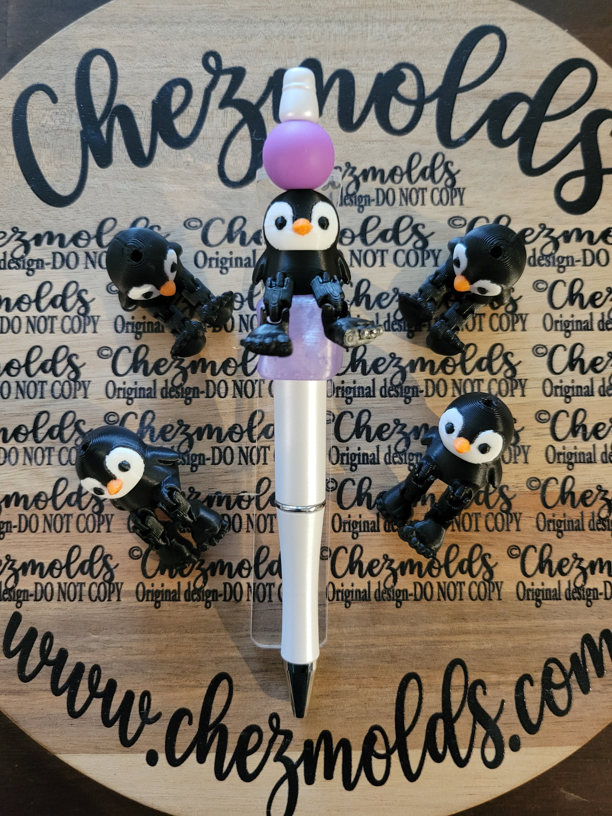CE 3d printed focal Bead- Cutie penguin kicker ( flexy feet )