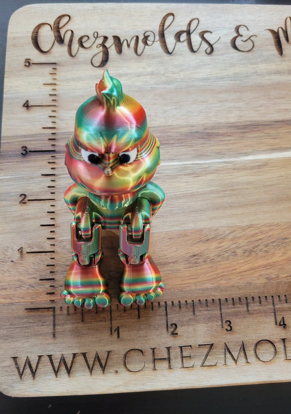 3d printed XL Chez Buddy-red/green and gold grinchy