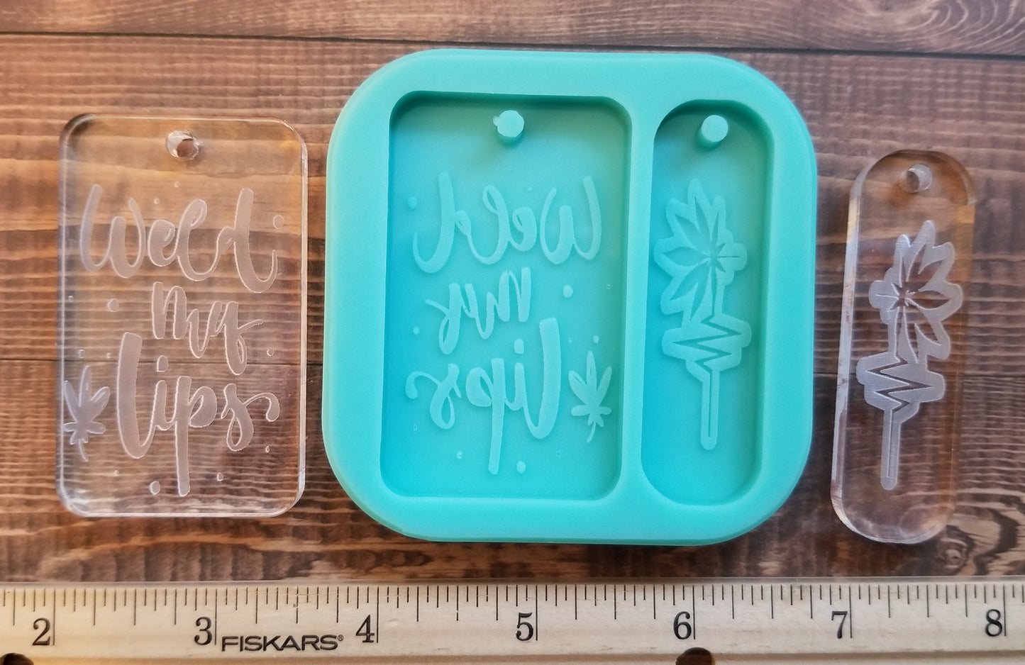 Weed my lips Keytag/ 420 heartbeat