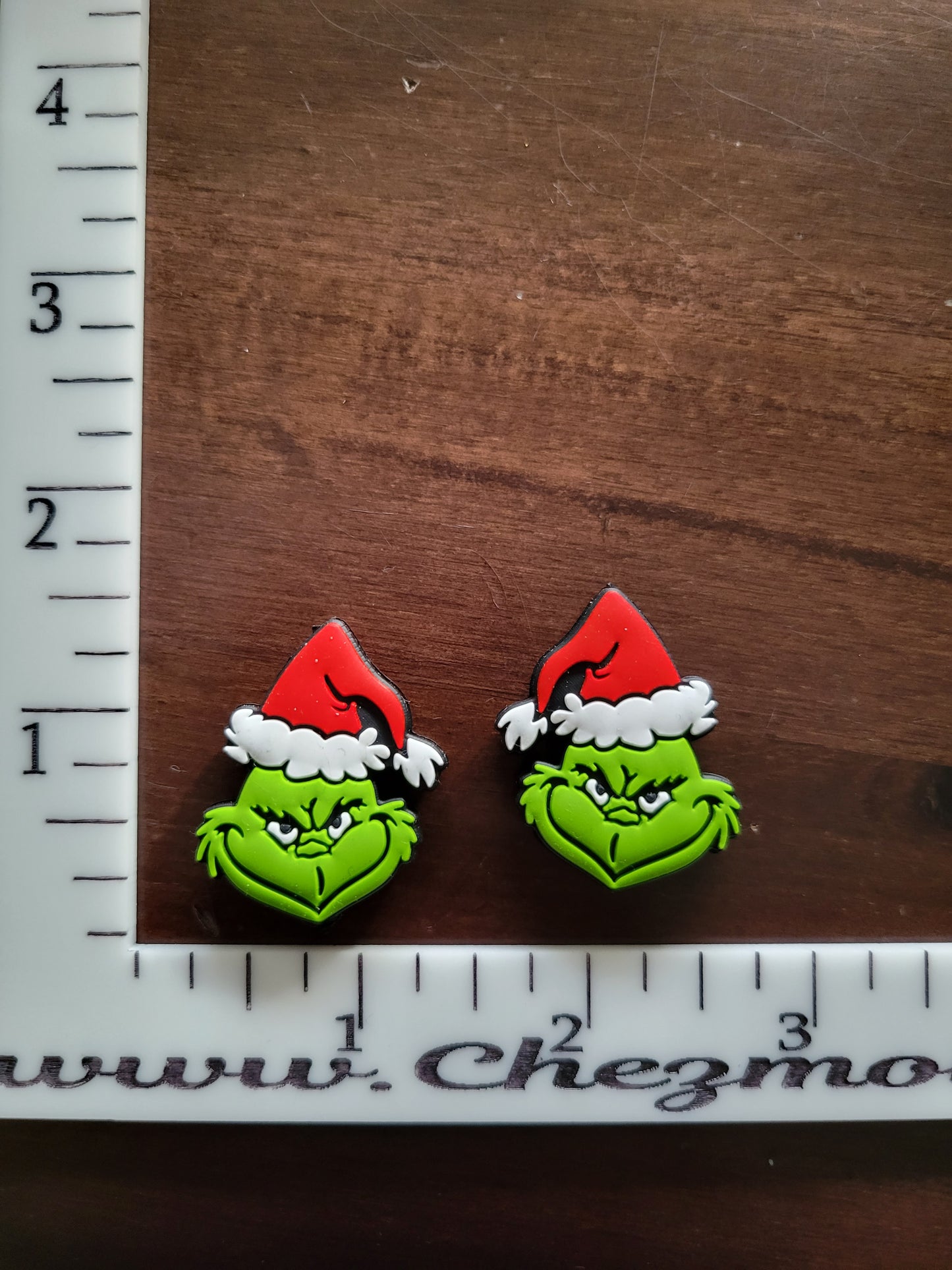 OG Grinchy- Silicone focal Bead