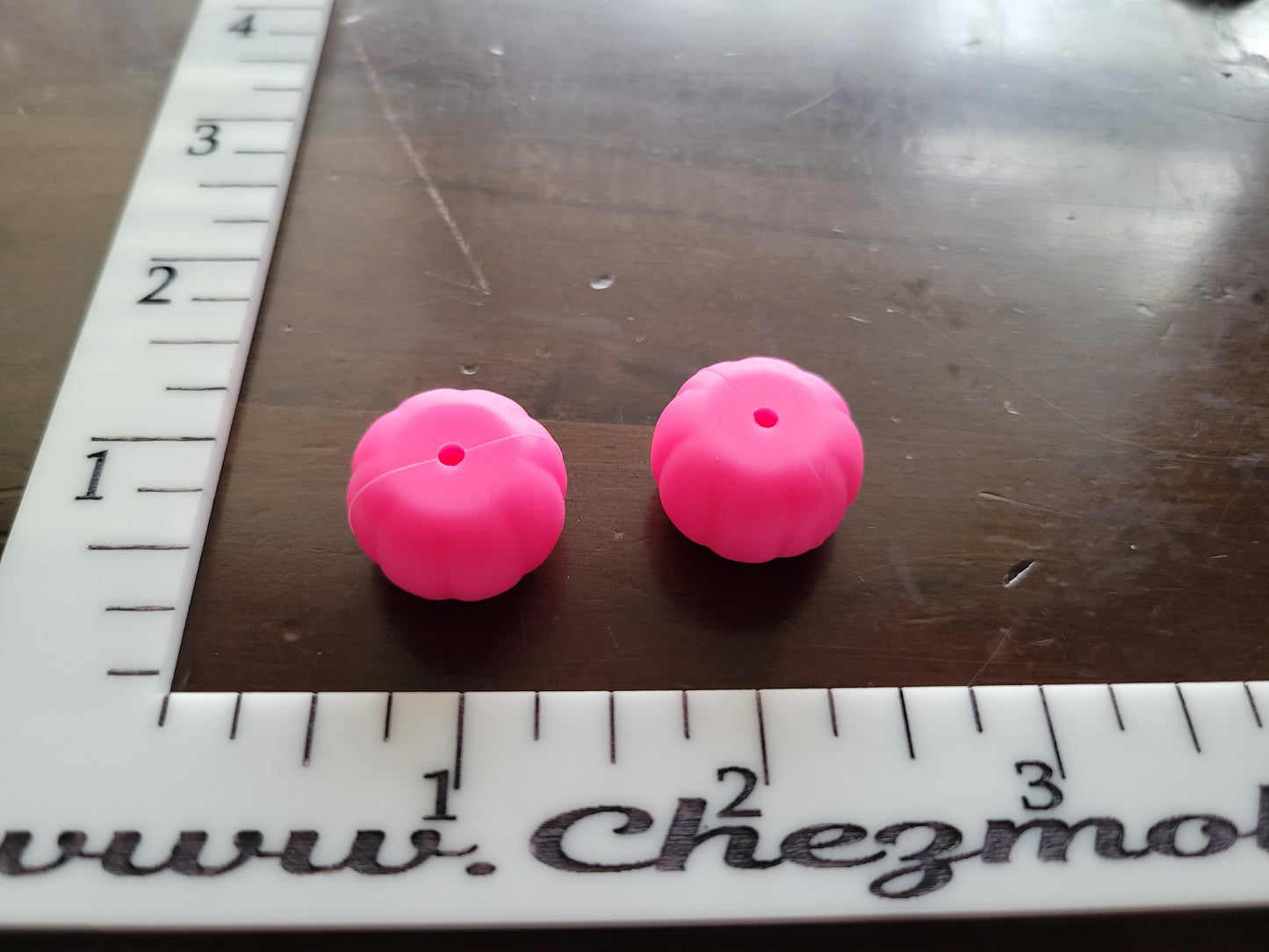 3d pumpkin- Silicone focal Bead