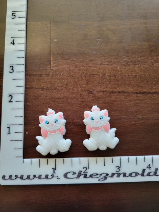 white cat- Silicone focal Bead