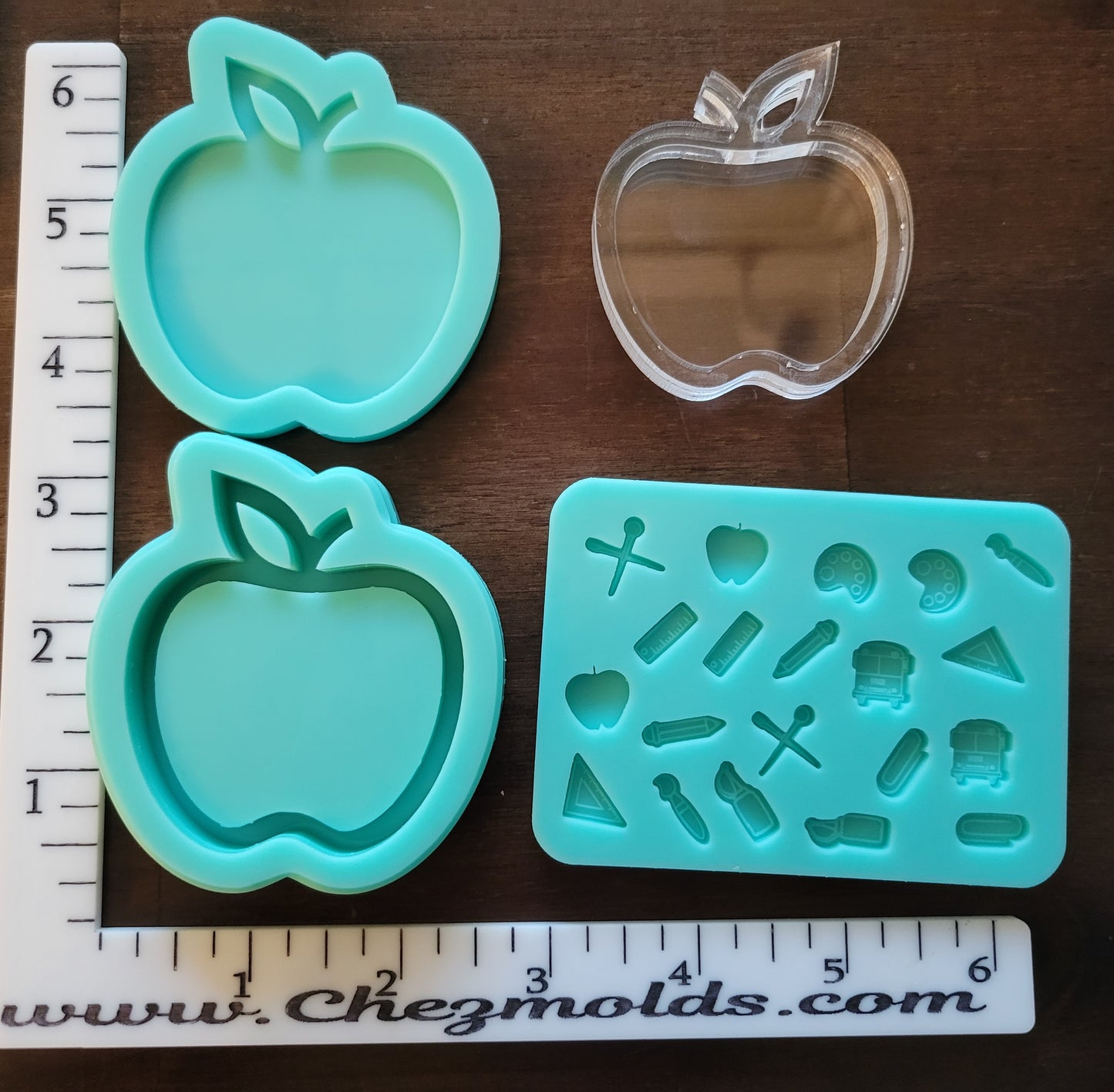 Apple shaker with optional lid and bits