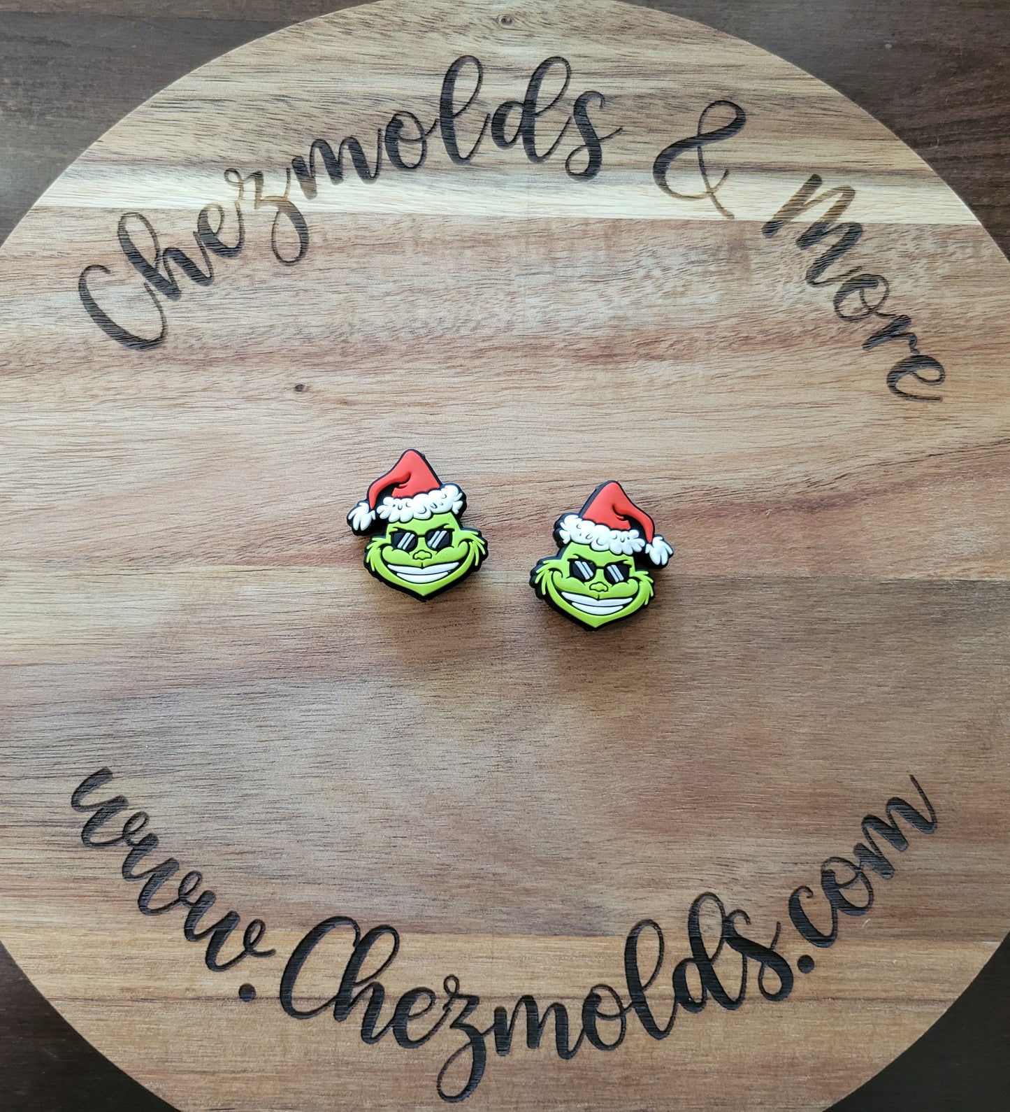 OG Grinchy- Silicone focal Bead