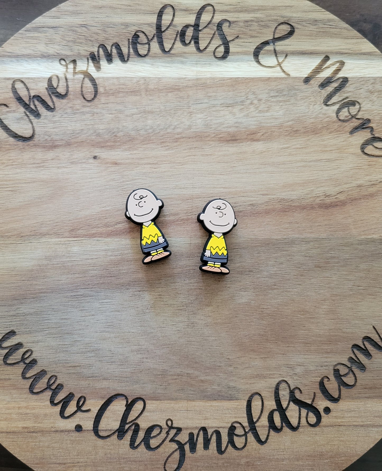 peanuts- focal Bead