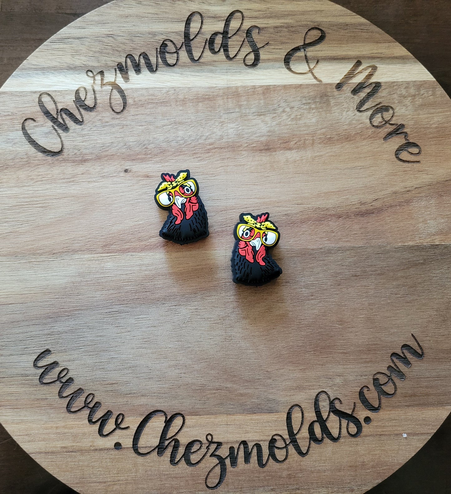 Reading chicken- Silicone focal Bead