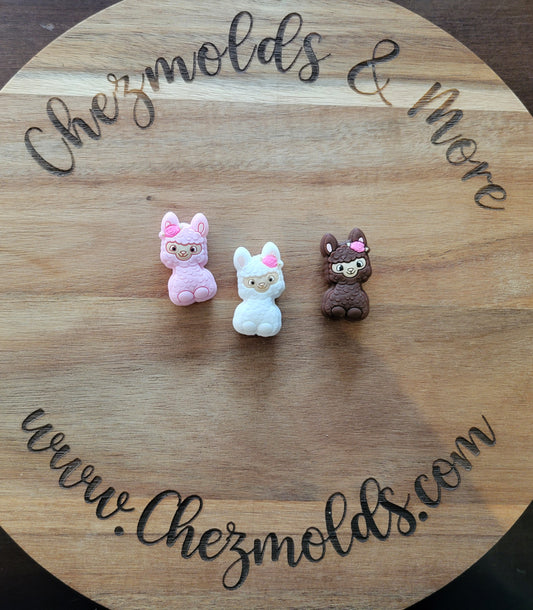 Baby Llama- Silicone focal Bead