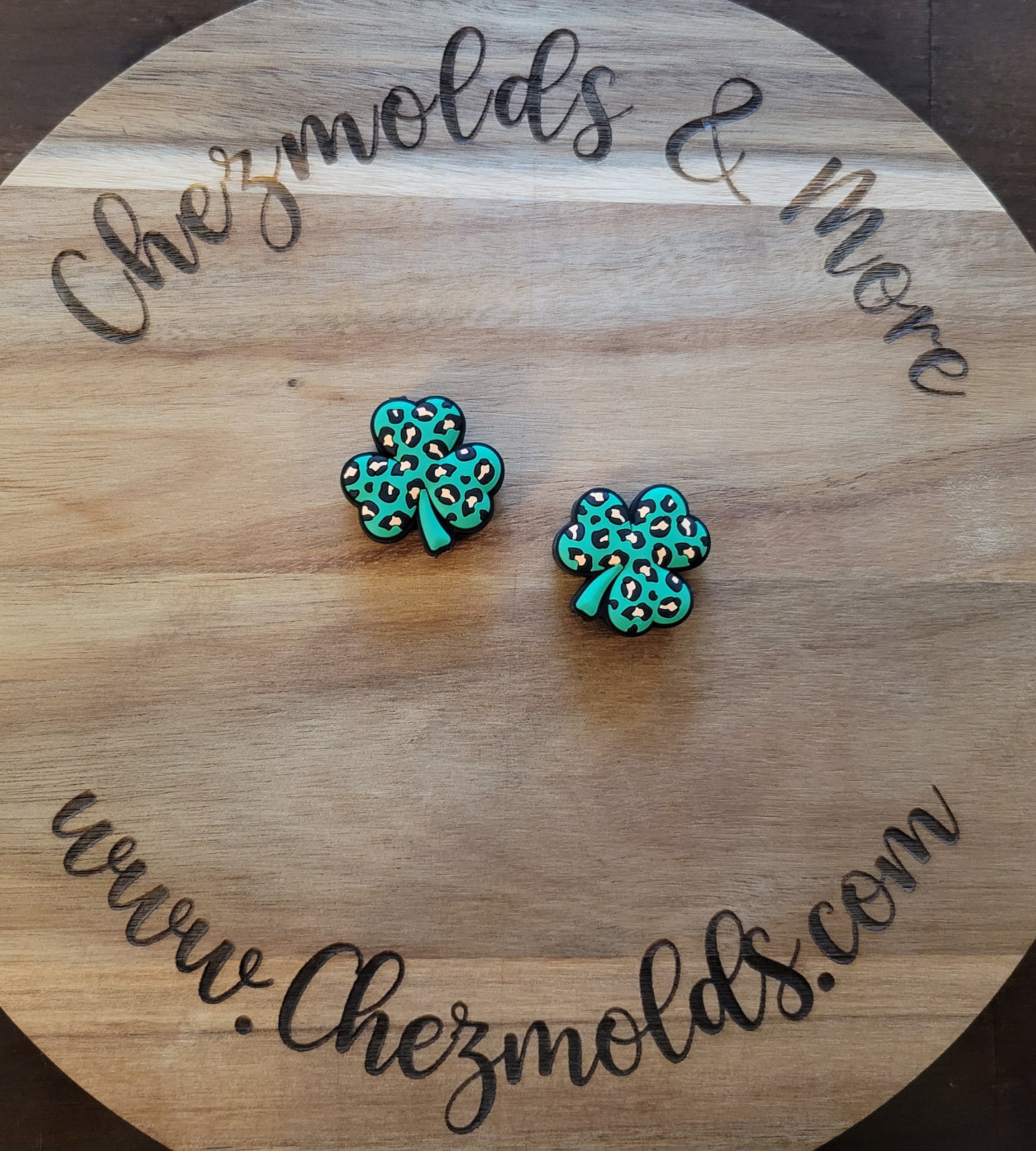 cow clover- Silicone focal Bead