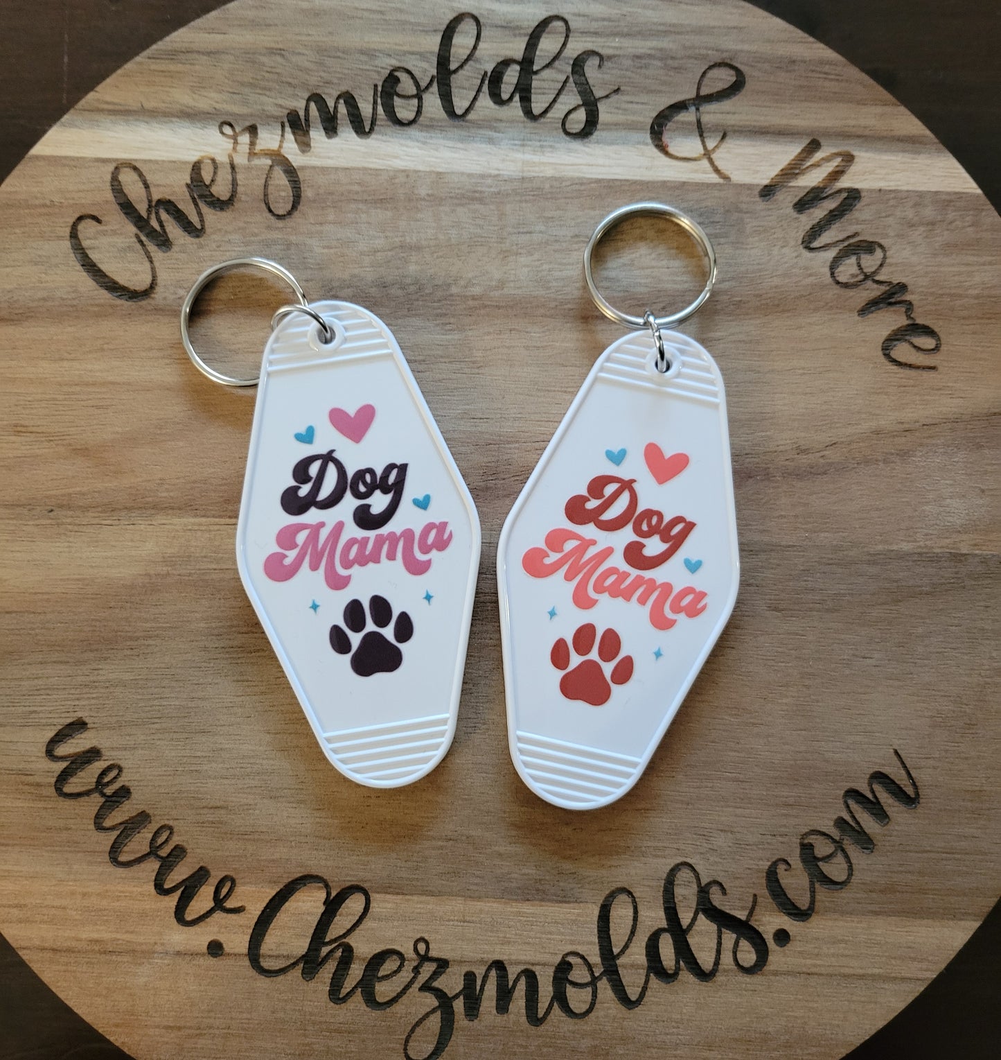 dog mom- uv printed acrylic hotel keychain