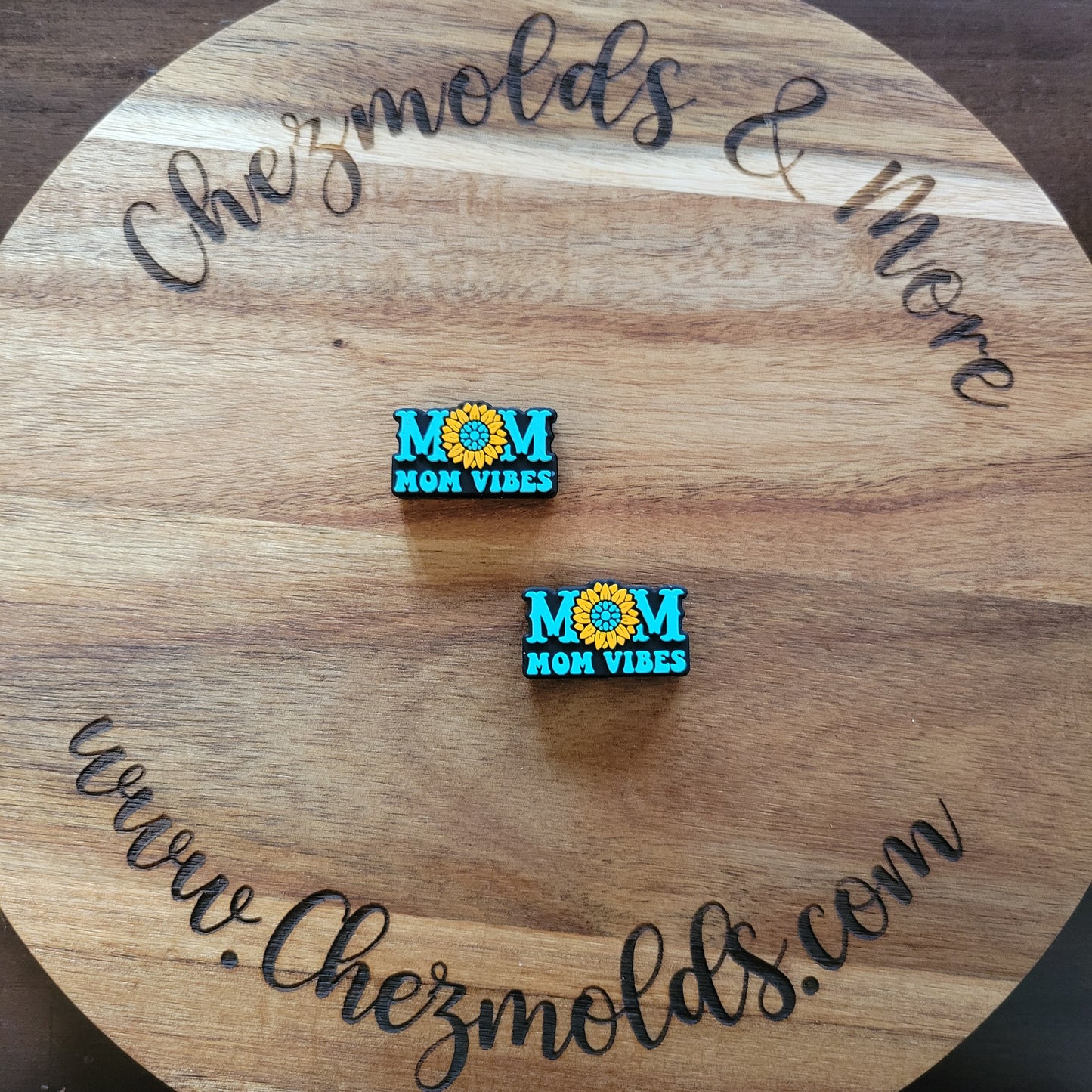 Mom Vibes- Silicone focal Bead