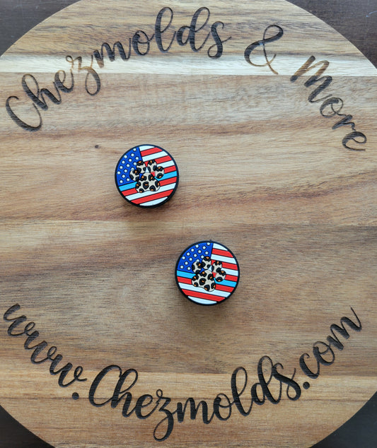 flag with paw- Silicone focal Bead