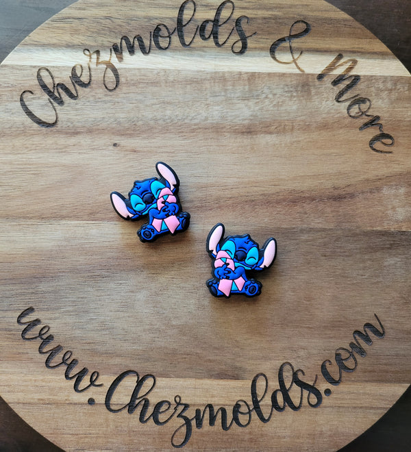 Chez Creation -Blue alien pink ribbon – ChezMolds & More