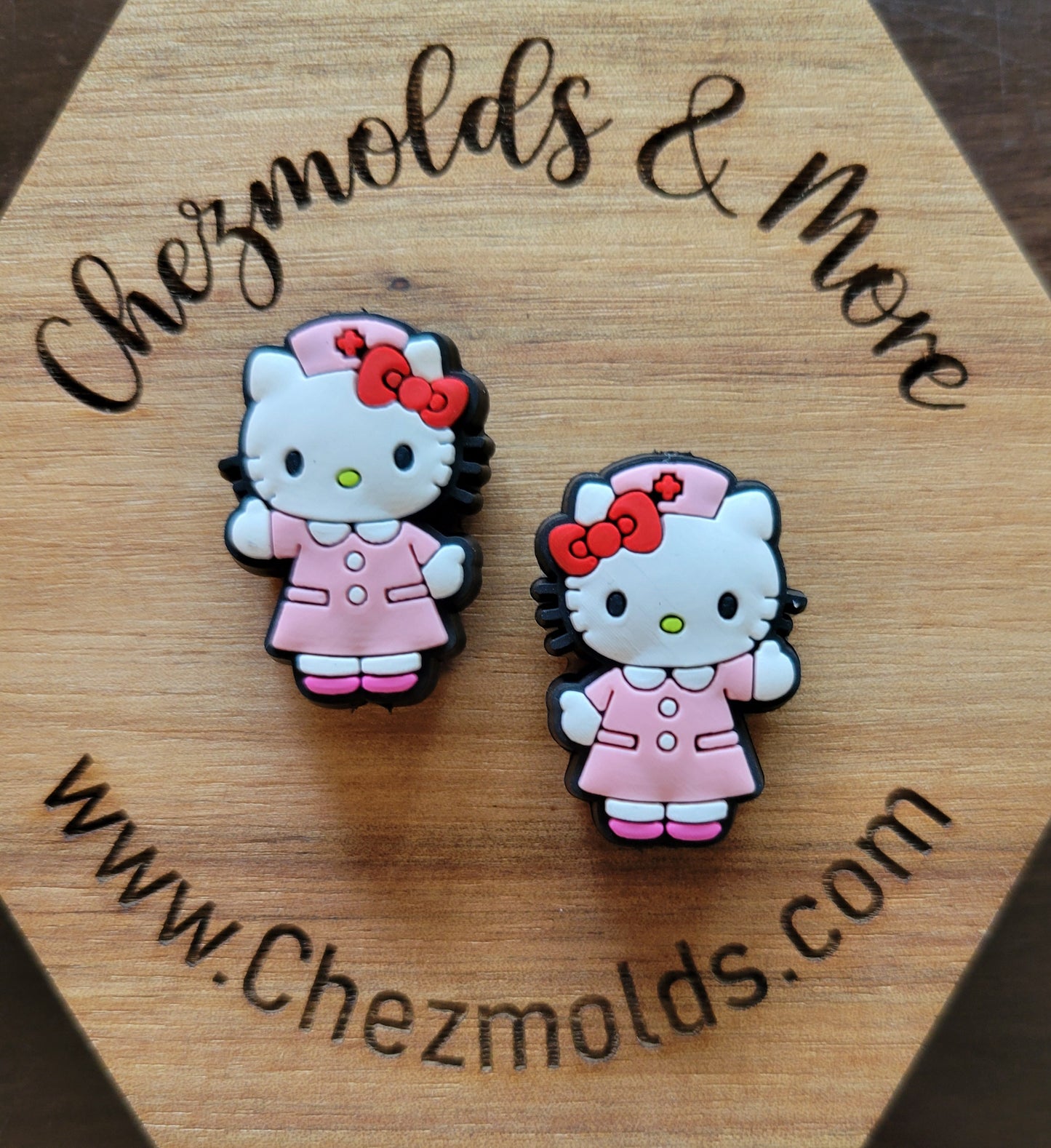 Chez creation- HK nurse- focal Bead