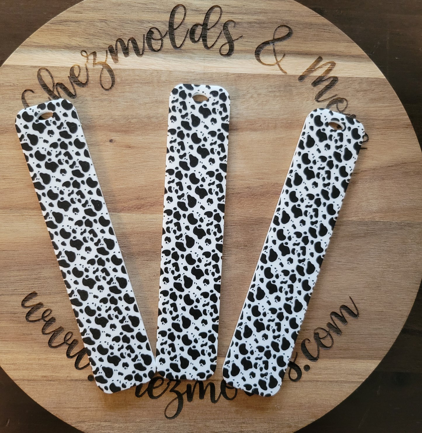 Beadable bookmarks-cow print