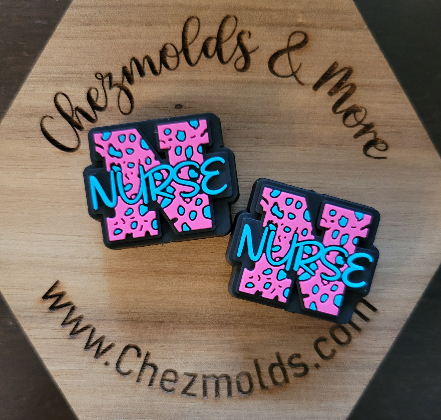 N nurse hot pink-  focal Bead