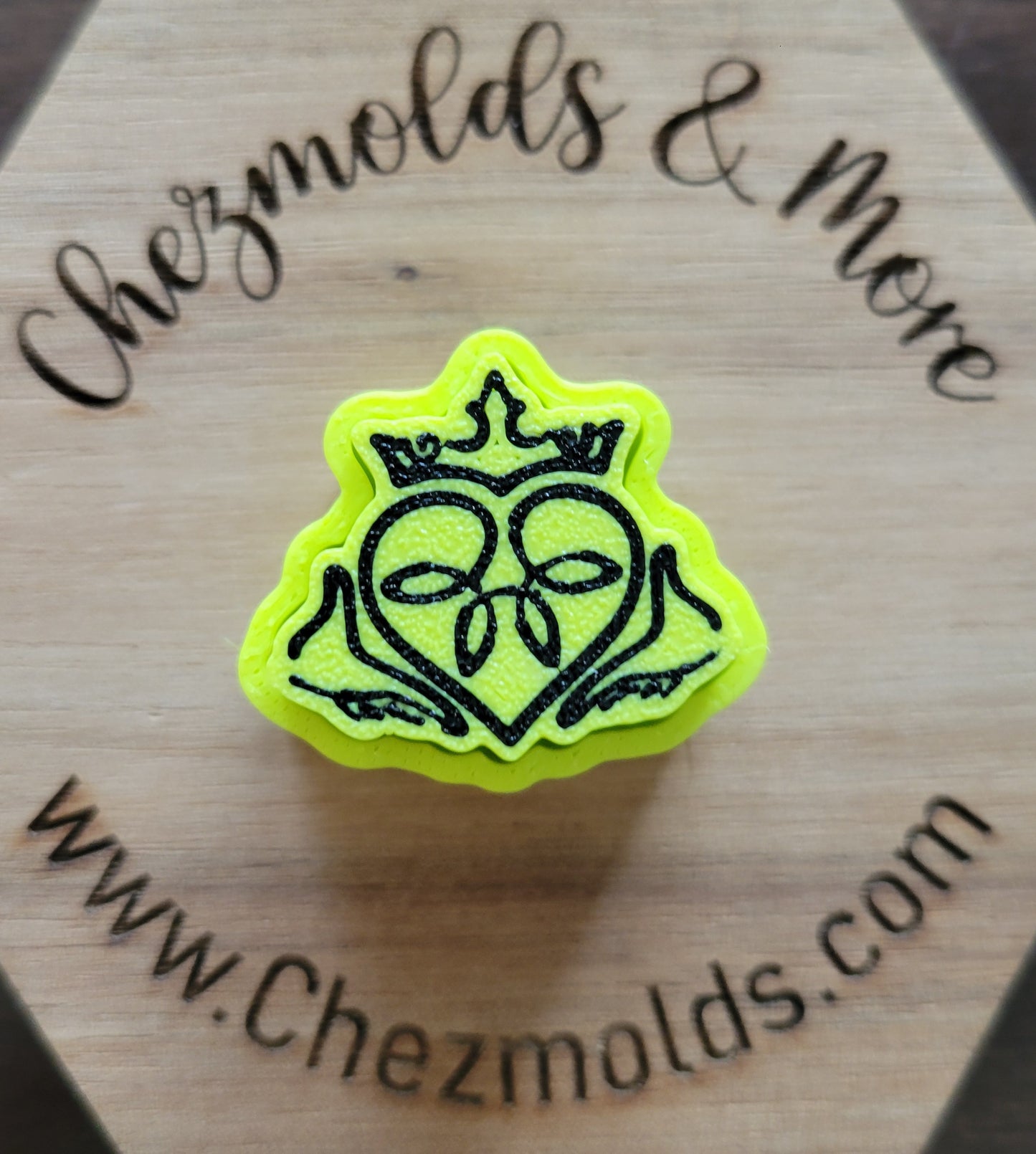 CE 3d printed  fidget clicker- with keychain hole -Claddagh