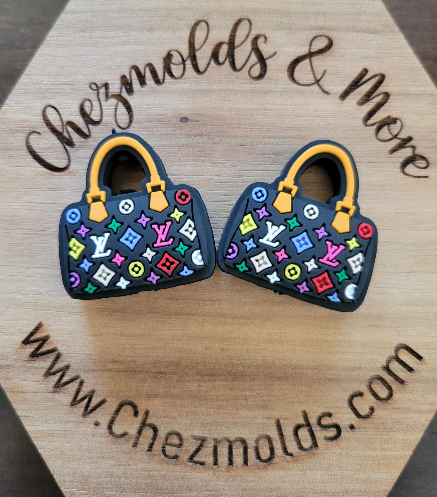 fancy purse- Silicone focal Bead